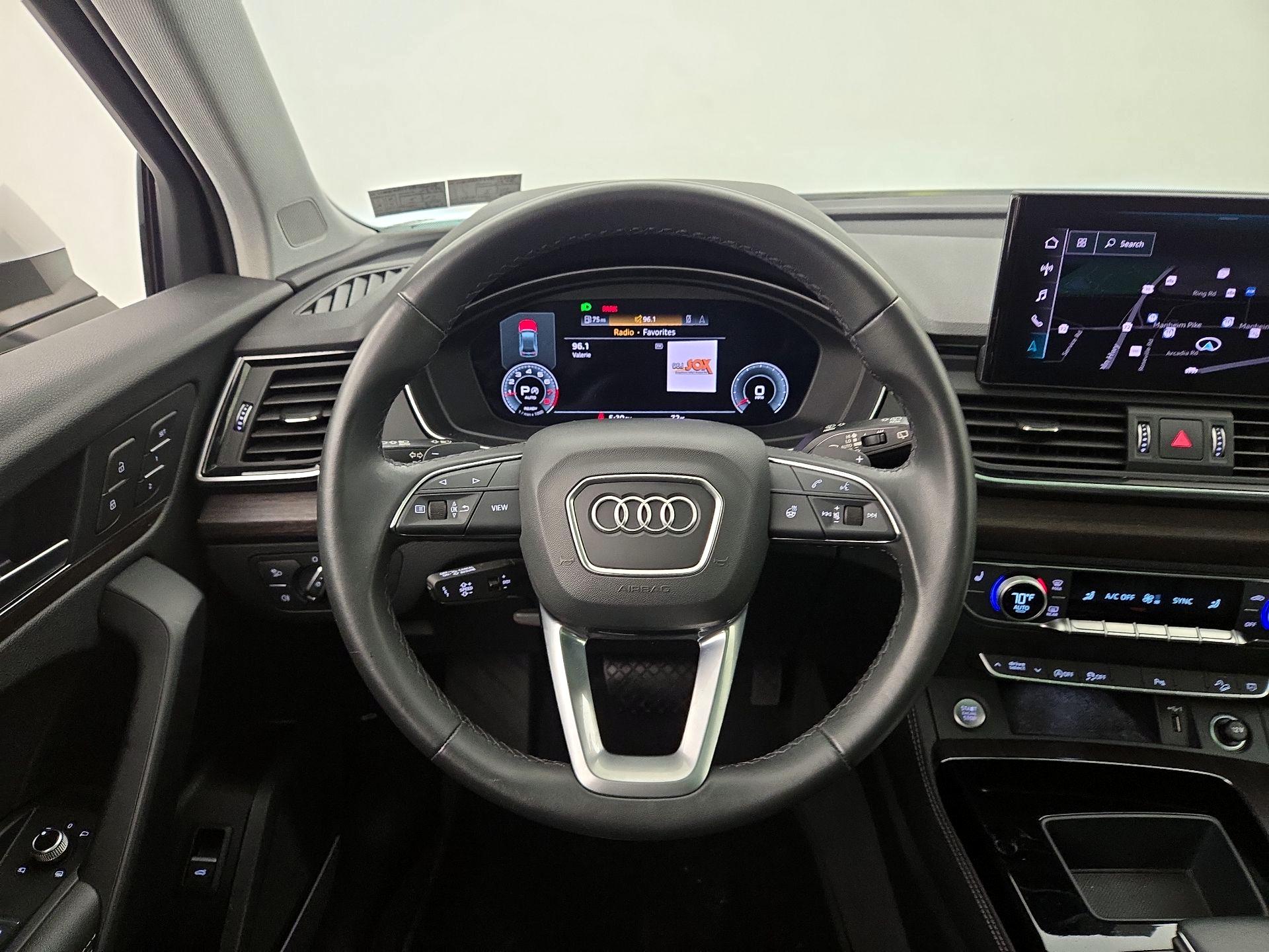 Thumbnail: 2023 Audi Q5 - 10