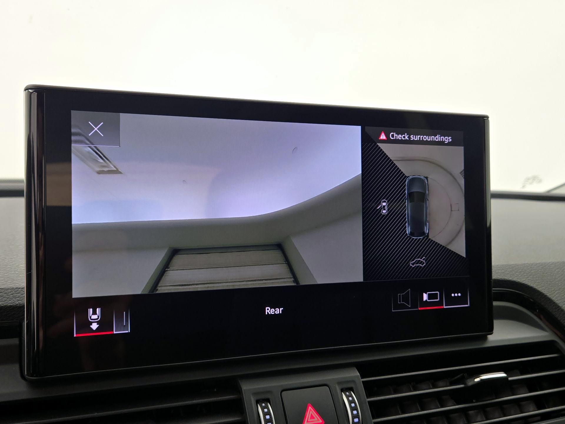 Thumbnail: 2023 Audi Q5 - 15