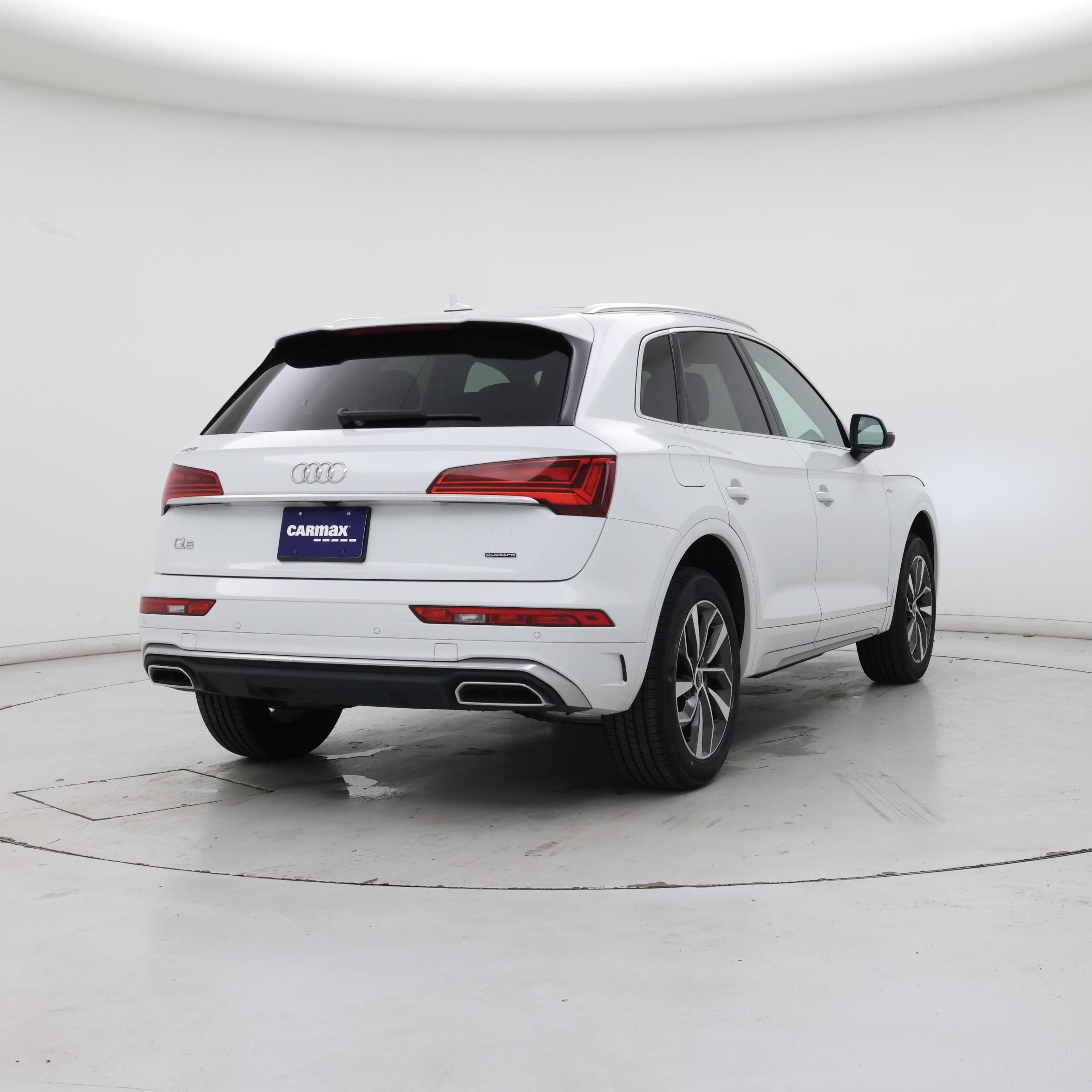 Thumbnail: 2023 Audi Q5 - 8