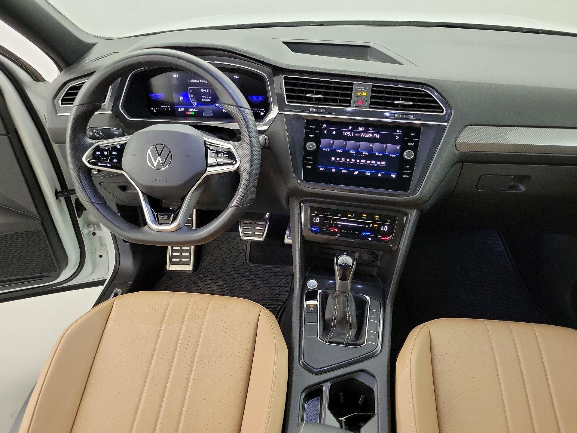 Thumbnail: 2023 Volkswagen Tiguan - 9