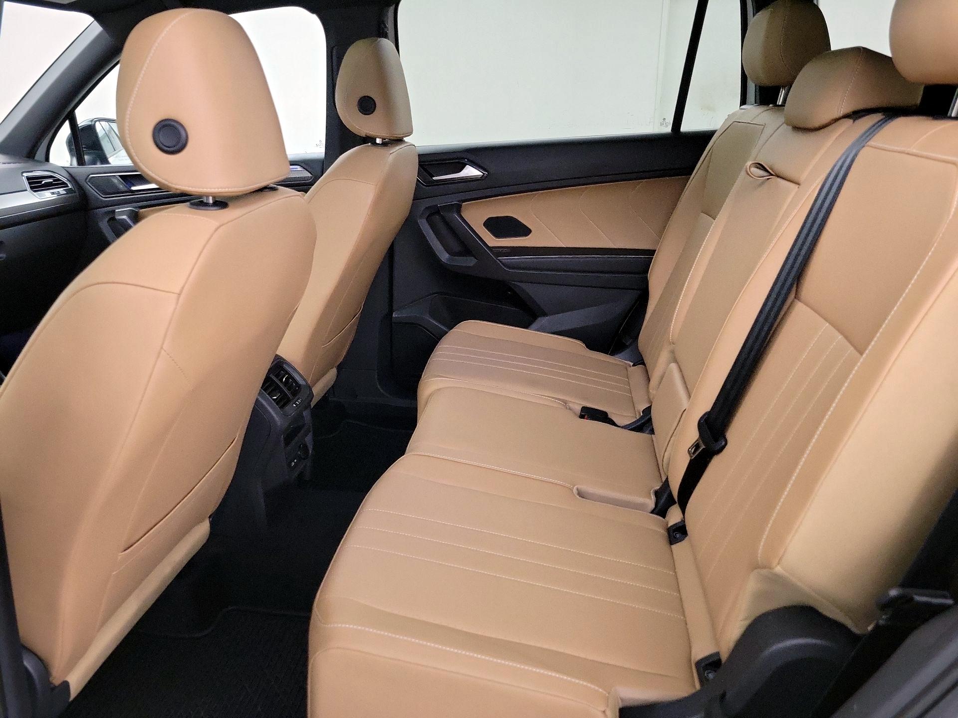 Thumbnail: 2023 Volkswagen Tiguan - 20
