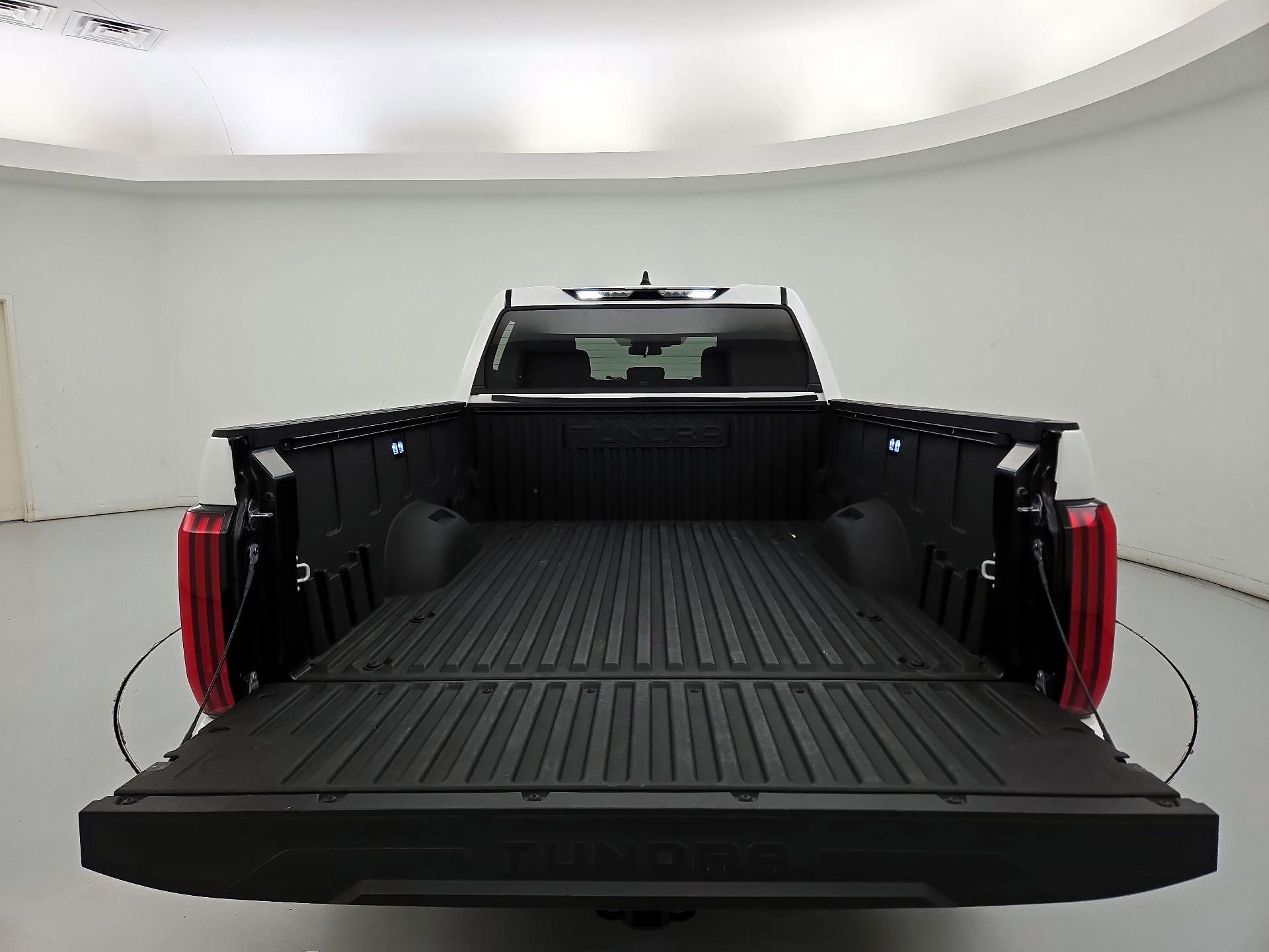 Thumbnail: 2025 Toyota Tundra - 20