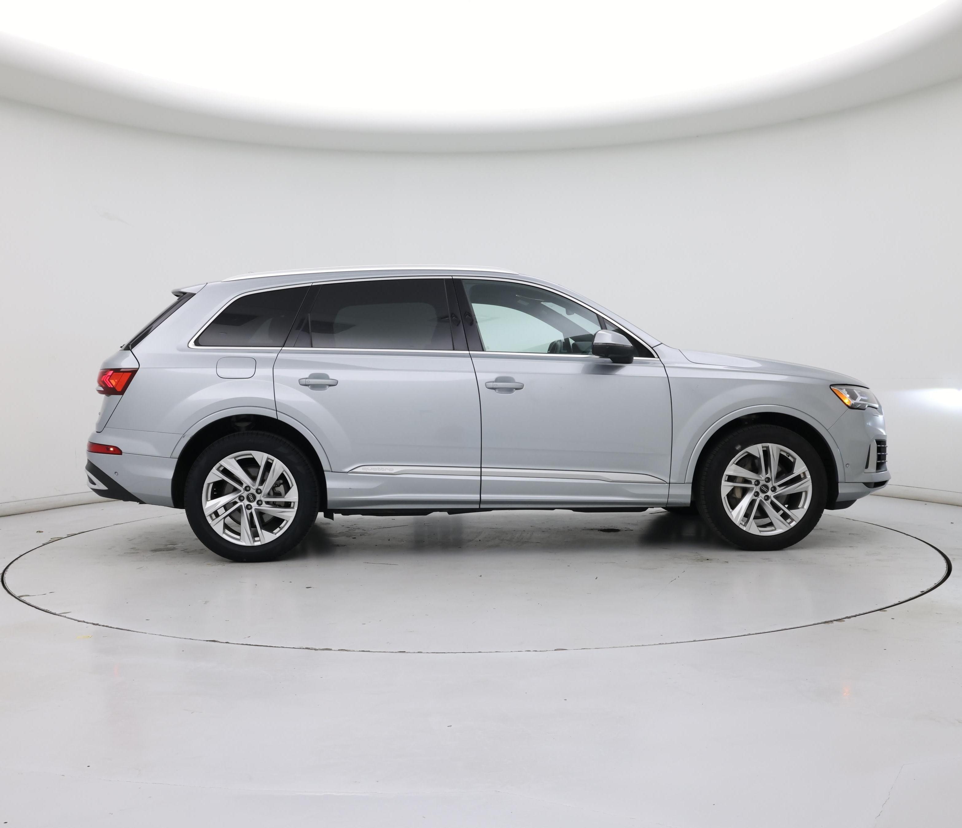 Thumbnail: 2023 Audi Q7 - 7