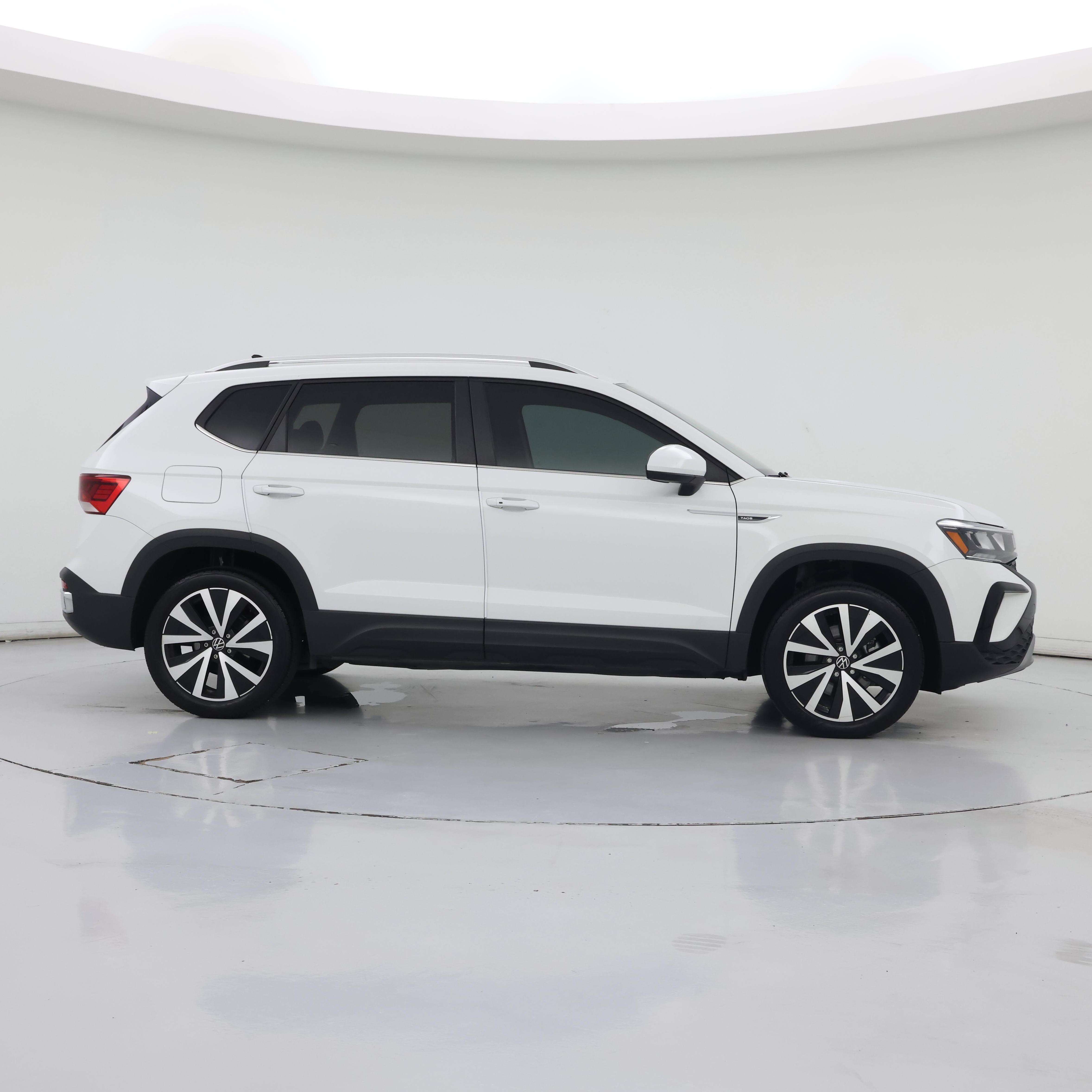 Thumbnail: 2024 Volkswagen Taos - 7