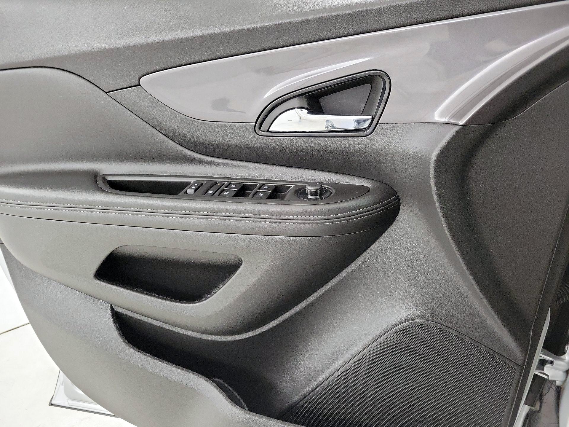 Thumbnail: 2022 Buick Encore - 12