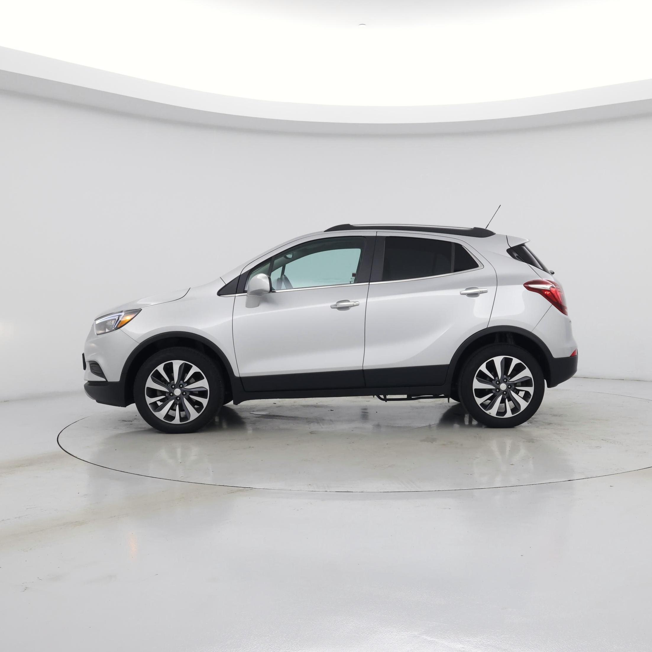 Thumbnail: 2022 Buick Encore - 3