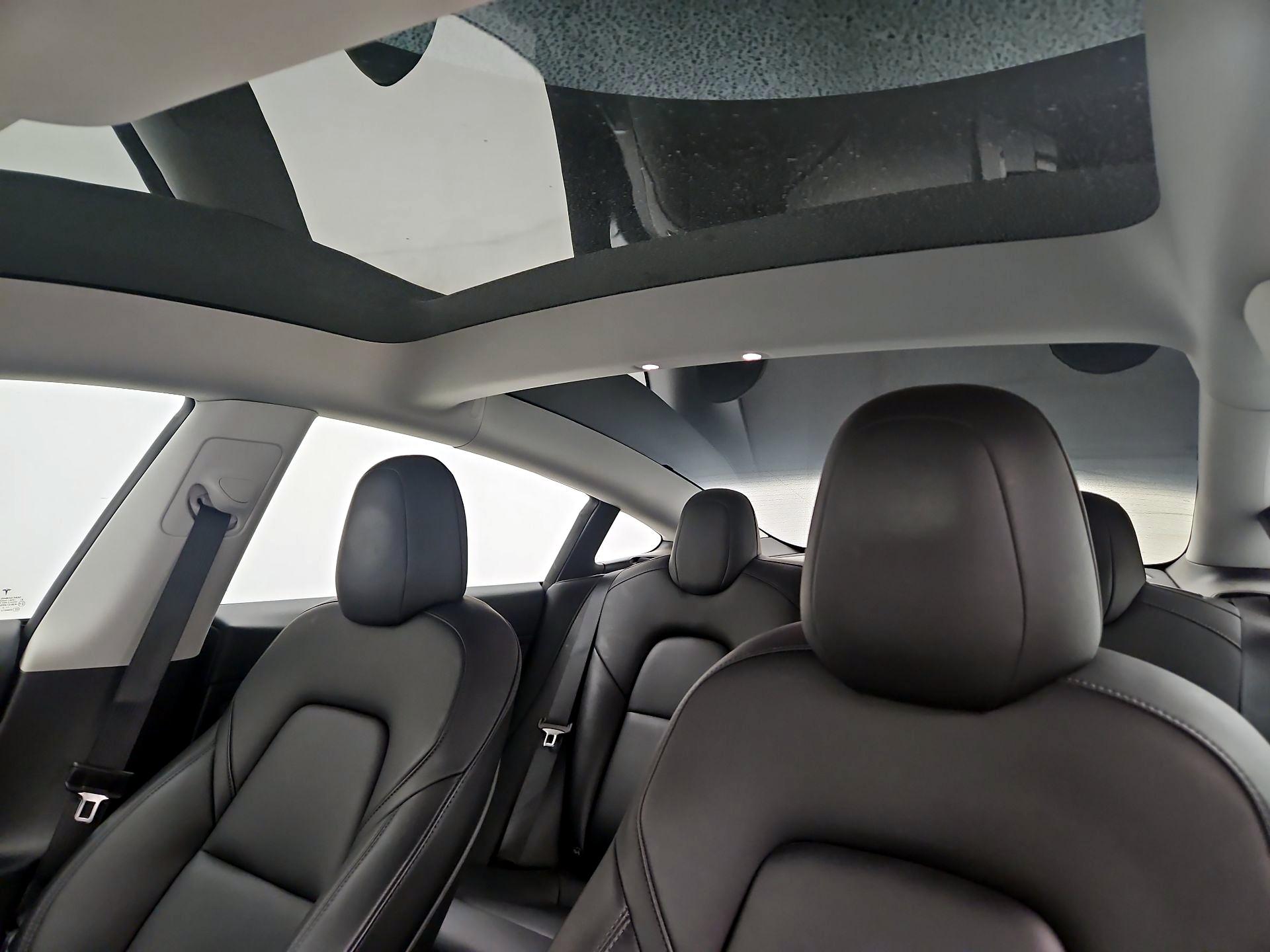 Thumbnail: 2022 Tesla Model 3 - 18