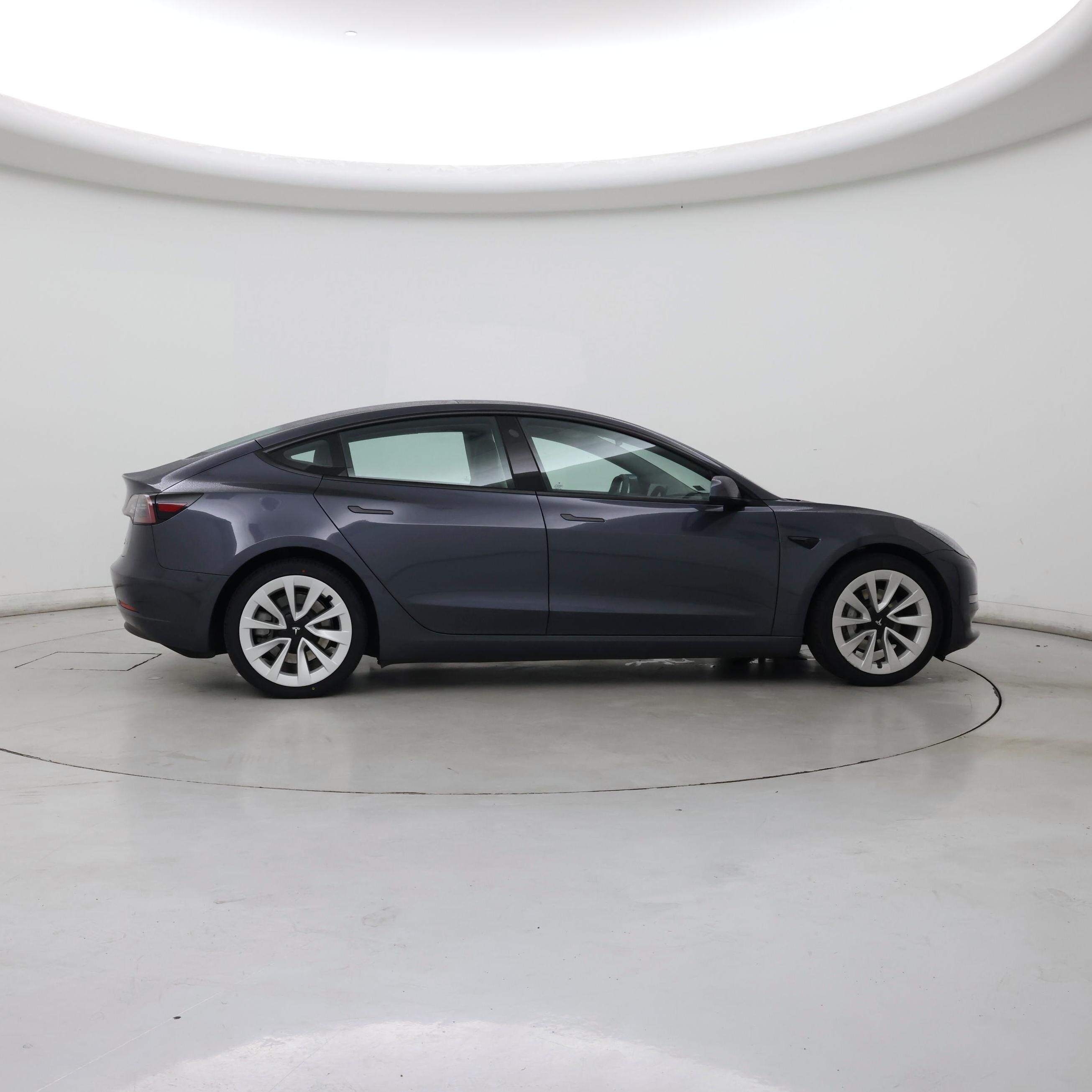 Thumbnail: 2022 Tesla Model 3 - 7