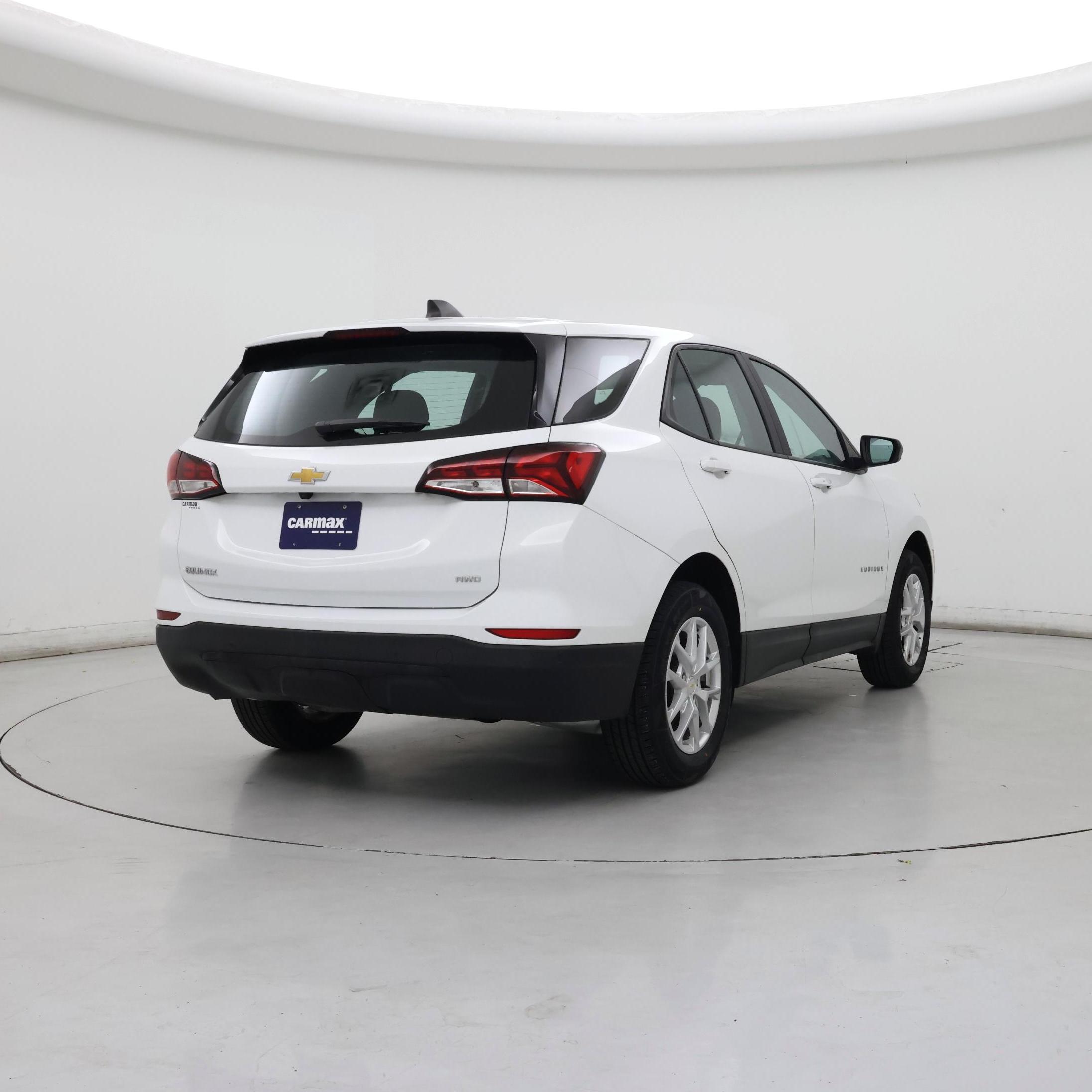 Thumbnail: 2022 Chevrolet Equinox - 8