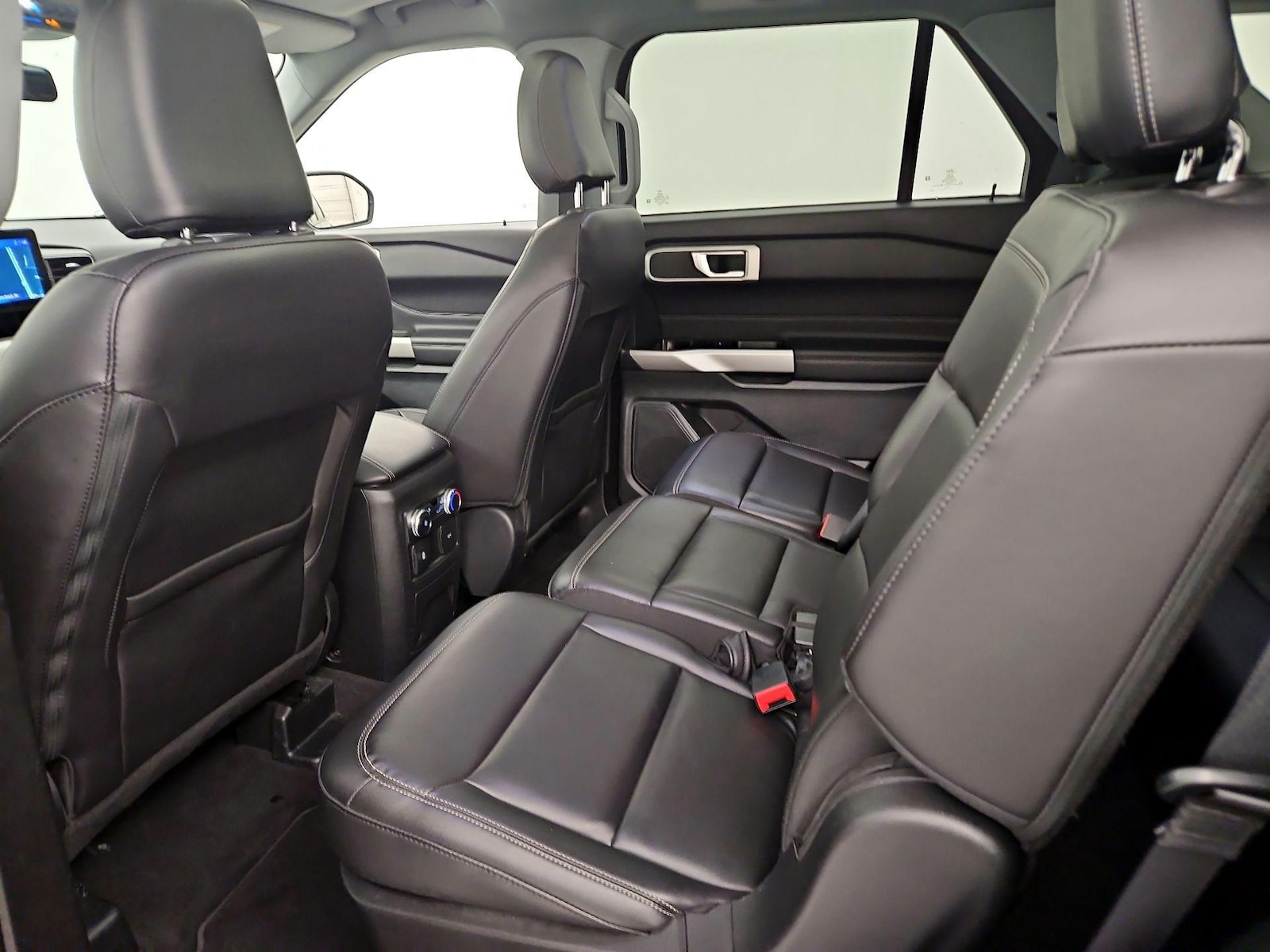 2022 Ford Explorer XLT - Photo 22