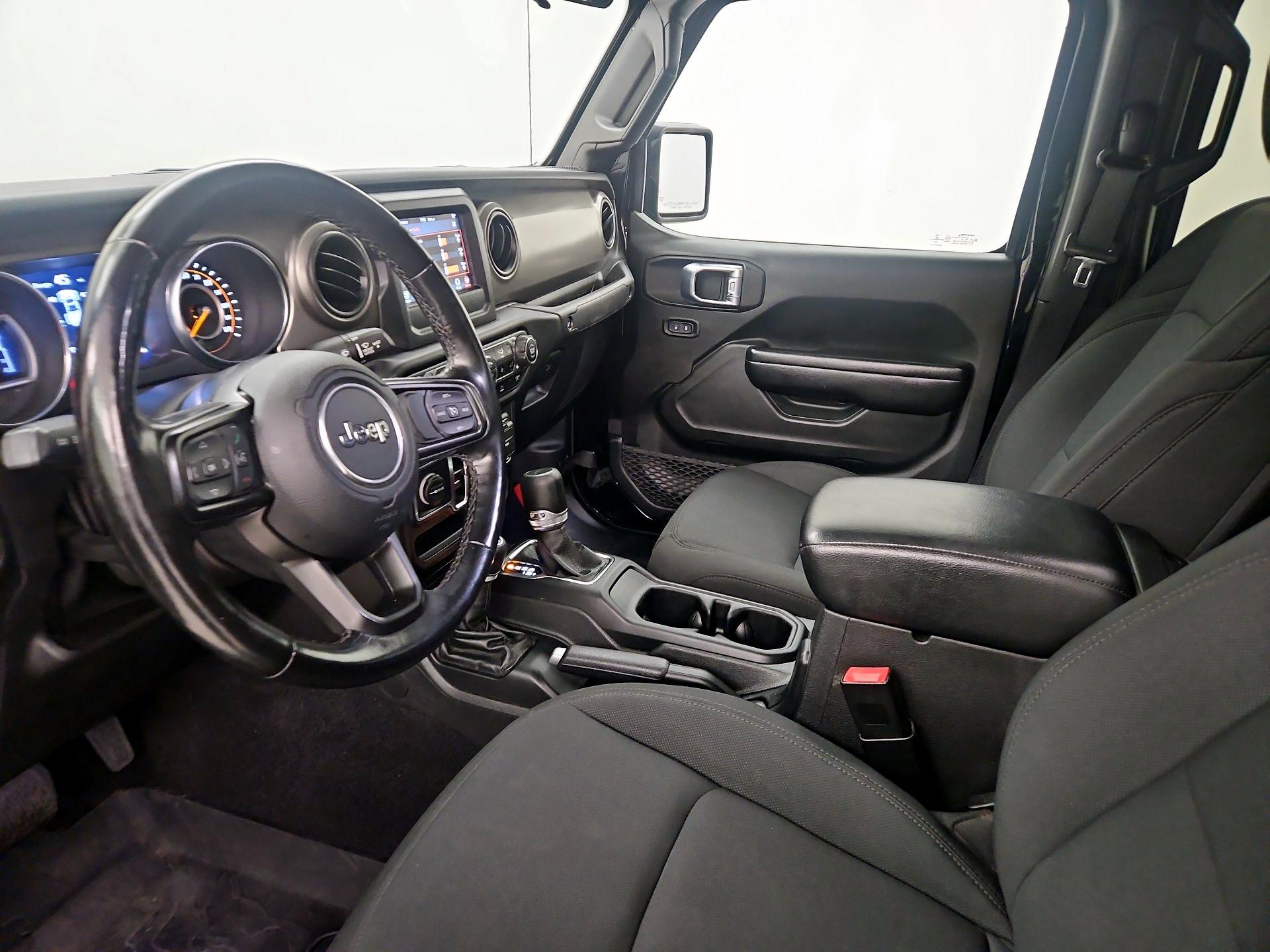 Thumbnail: 2021 Jeep Gladiator - 11