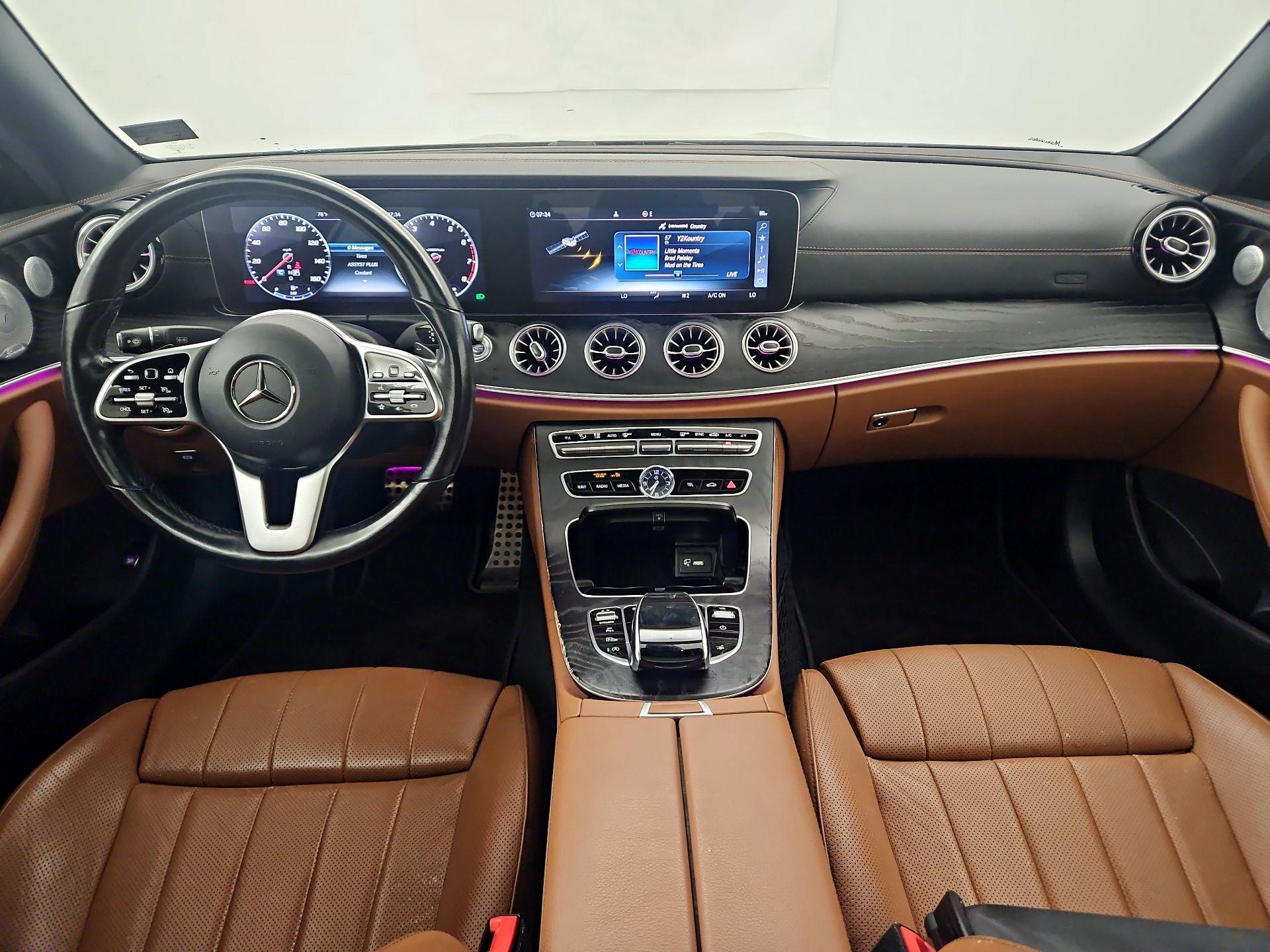 Thumbnail: 2020 Mercedes-Benz E-Class - 9