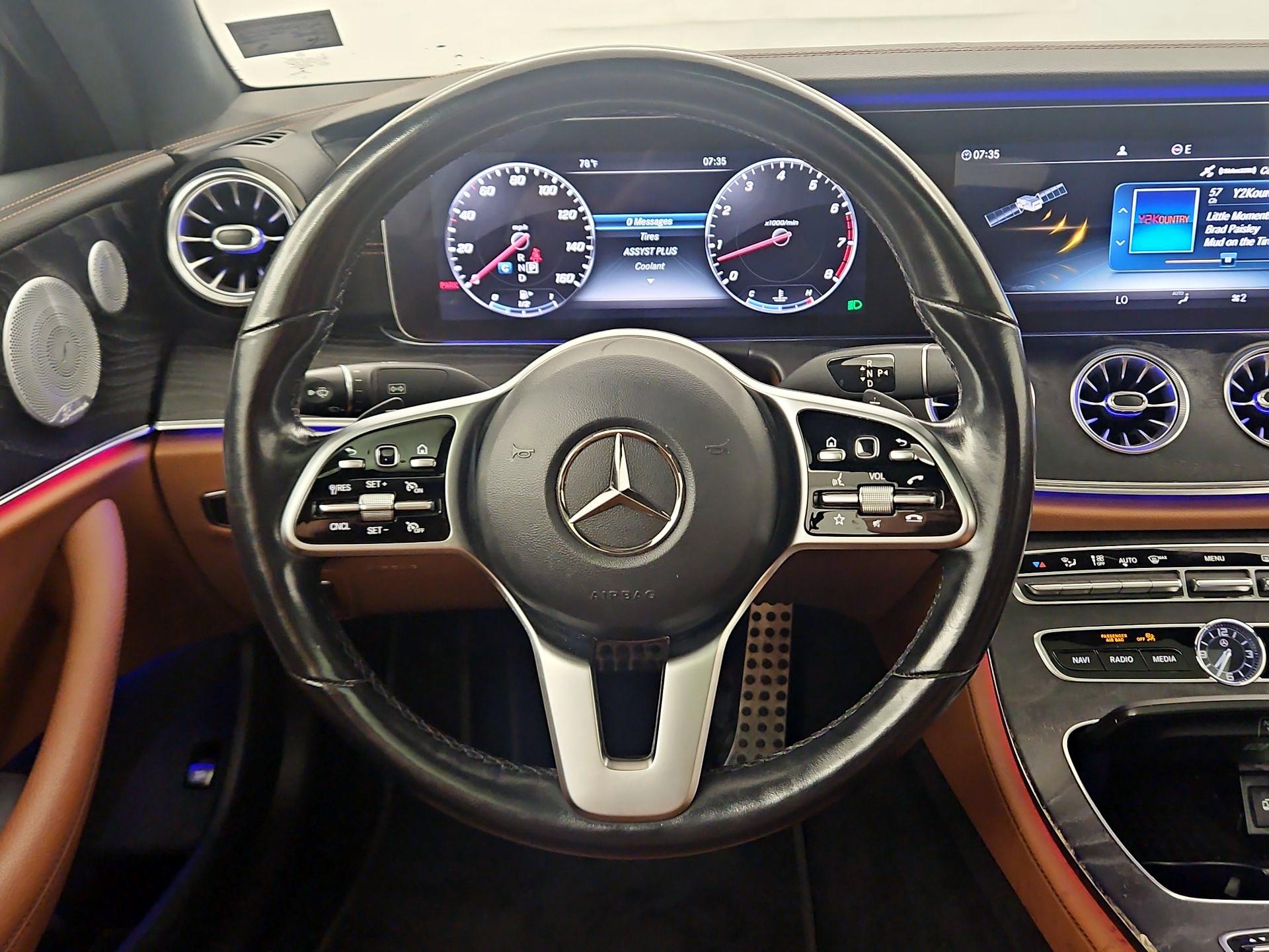 Thumbnail: 2020 Mercedes-Benz E-Class - 10