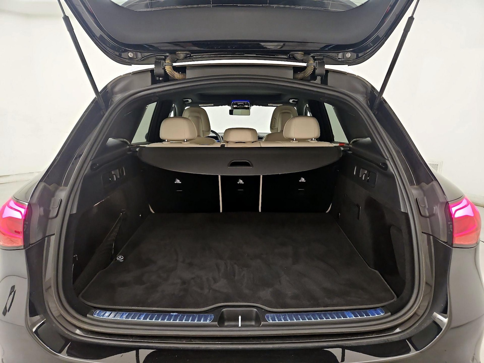 2024 Mercedes-Benz GLC GLC300 - Photo 22