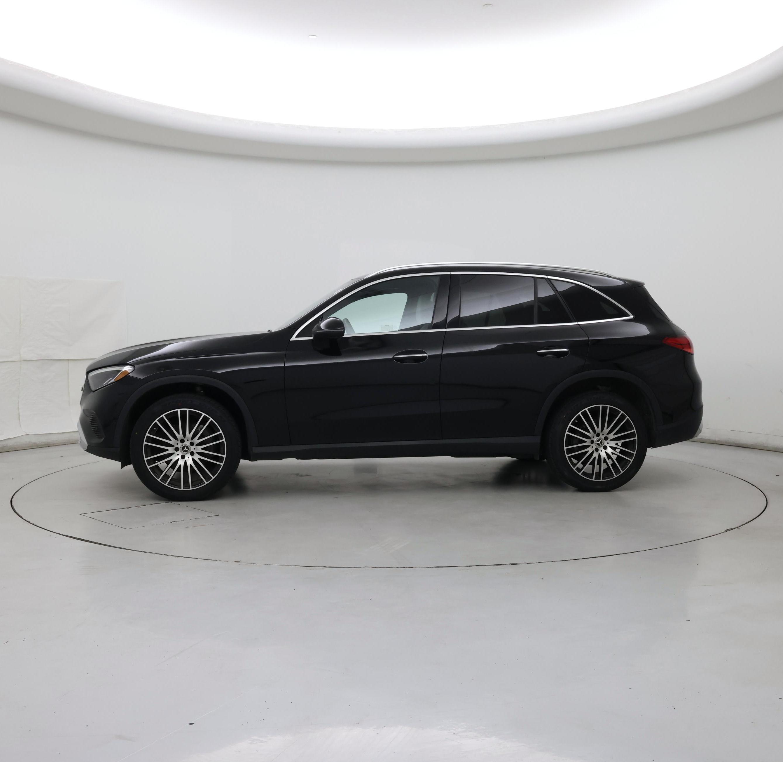 Thumbnail: 2024 Mercedes-Benz GLC - 3
