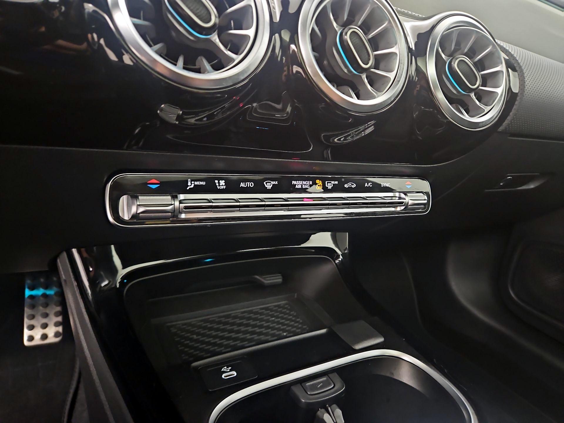 Thumbnail: 2024 Mercedes-Benz CLA - 16