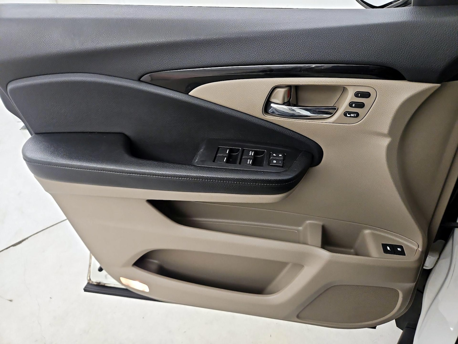 2018 Honda Pilot Touring - Photo 13