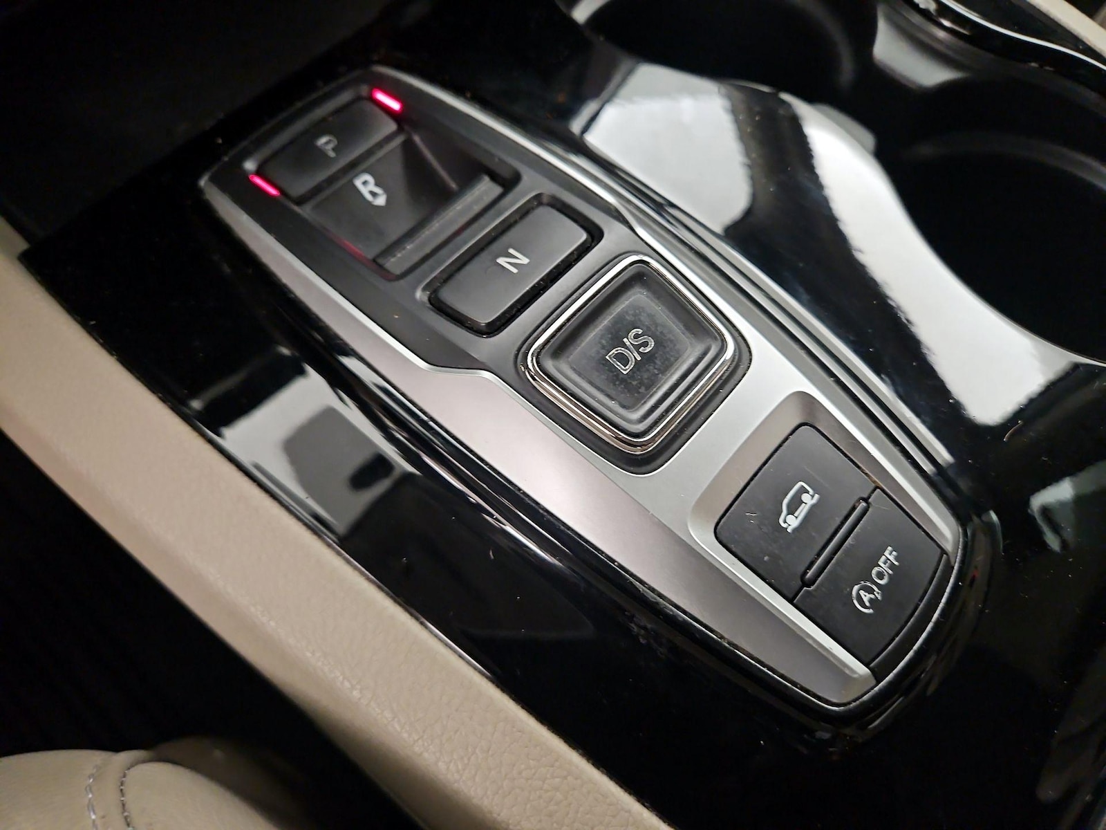 2018 Honda Pilot Touring - Photo 18