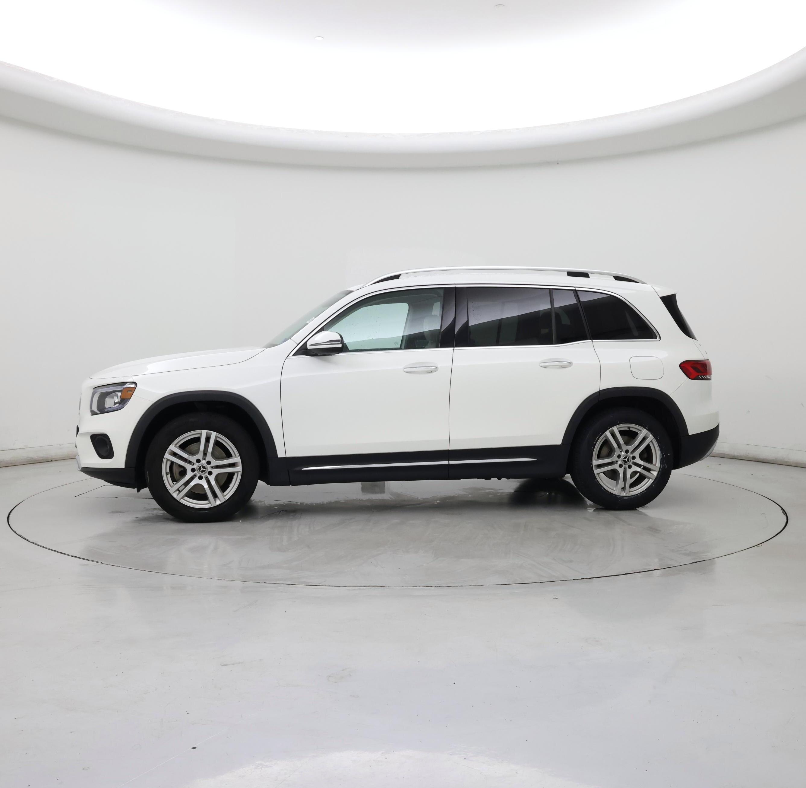 Thumbnail: 2022 Mercedes-Benz GLB - 3