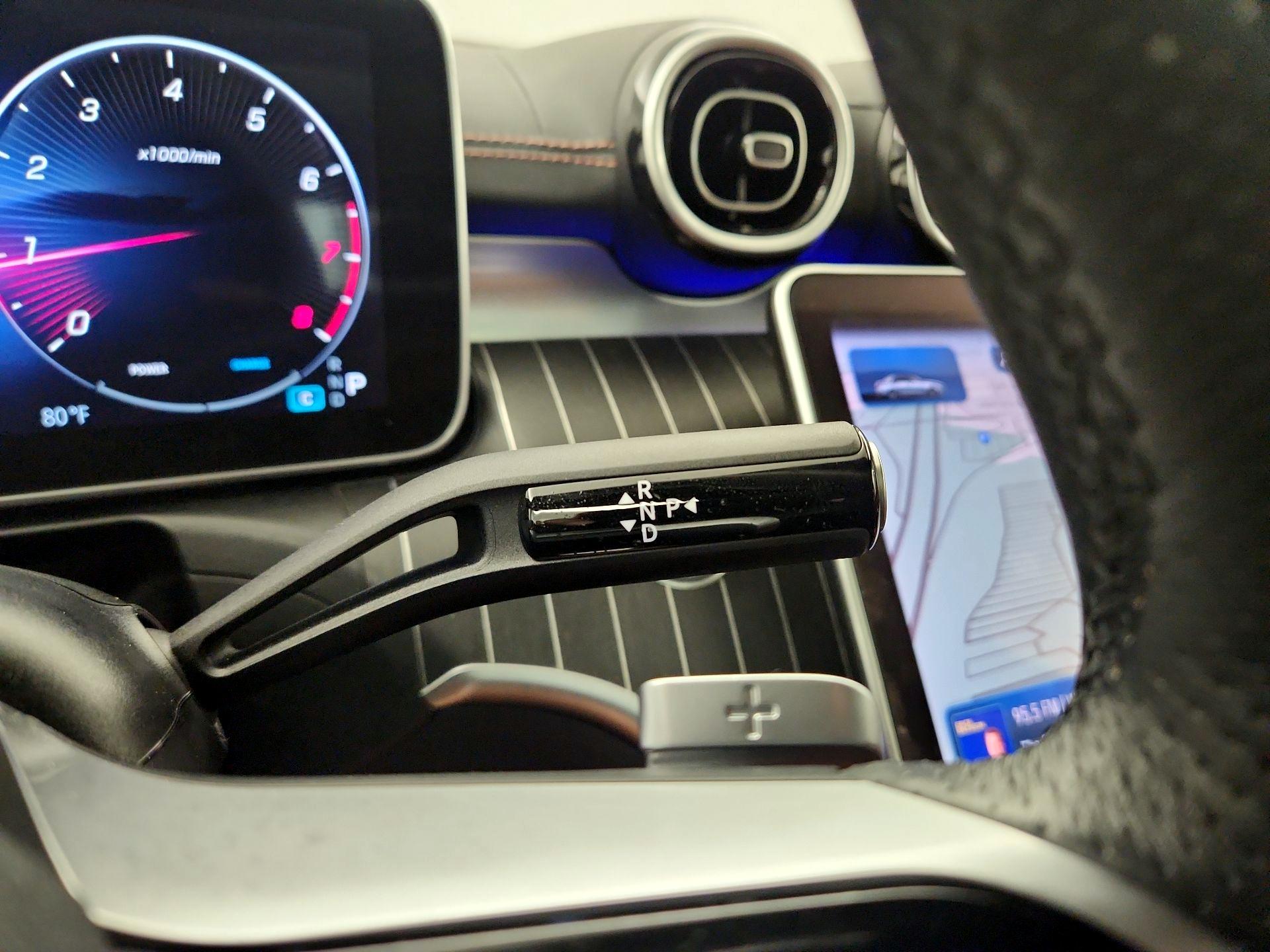 Thumbnail: 2024 Mercedes-Benz C-Class - 18
