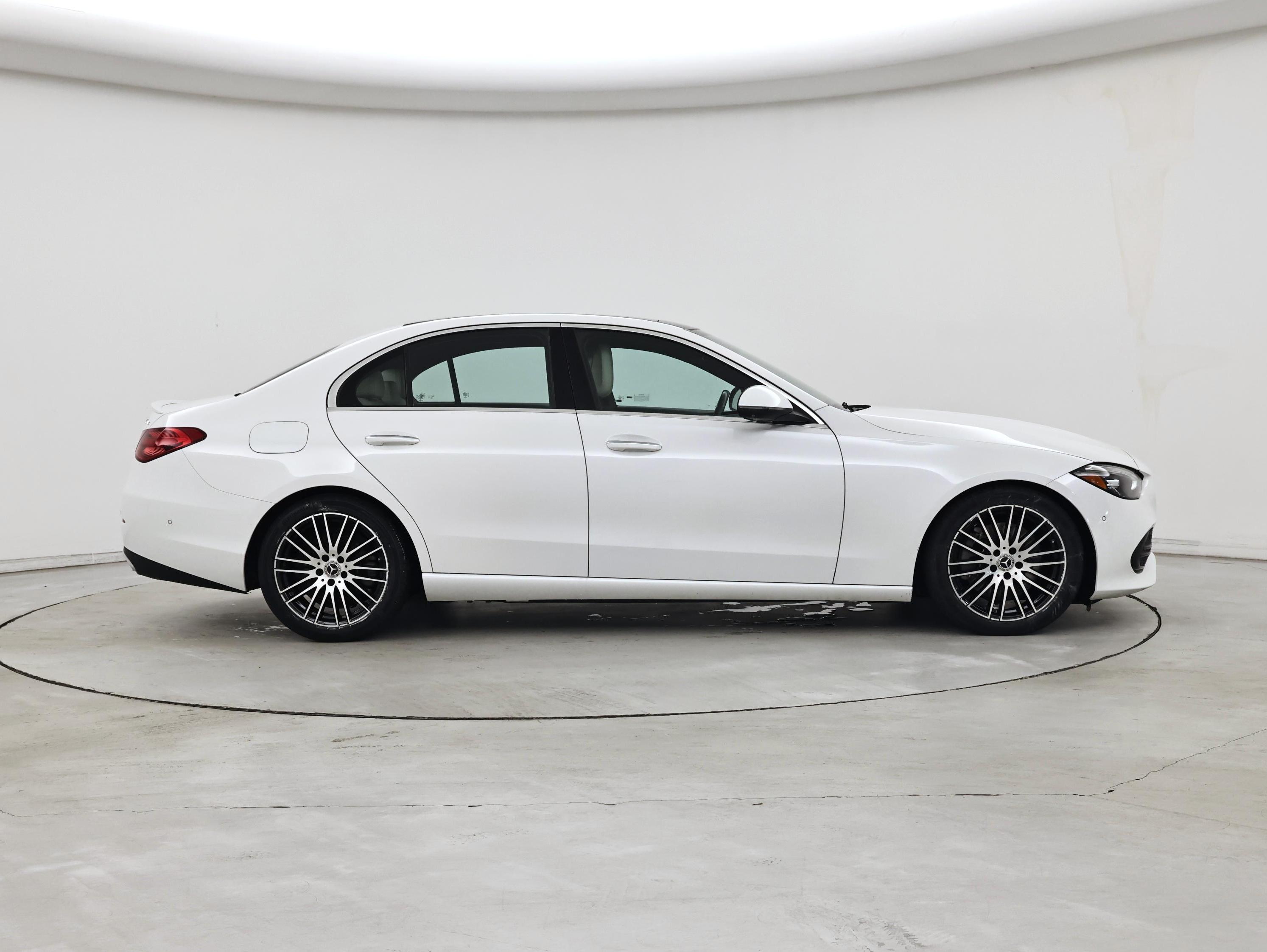 Thumbnail: 2022 Mercedes-Benz C-Class - 7