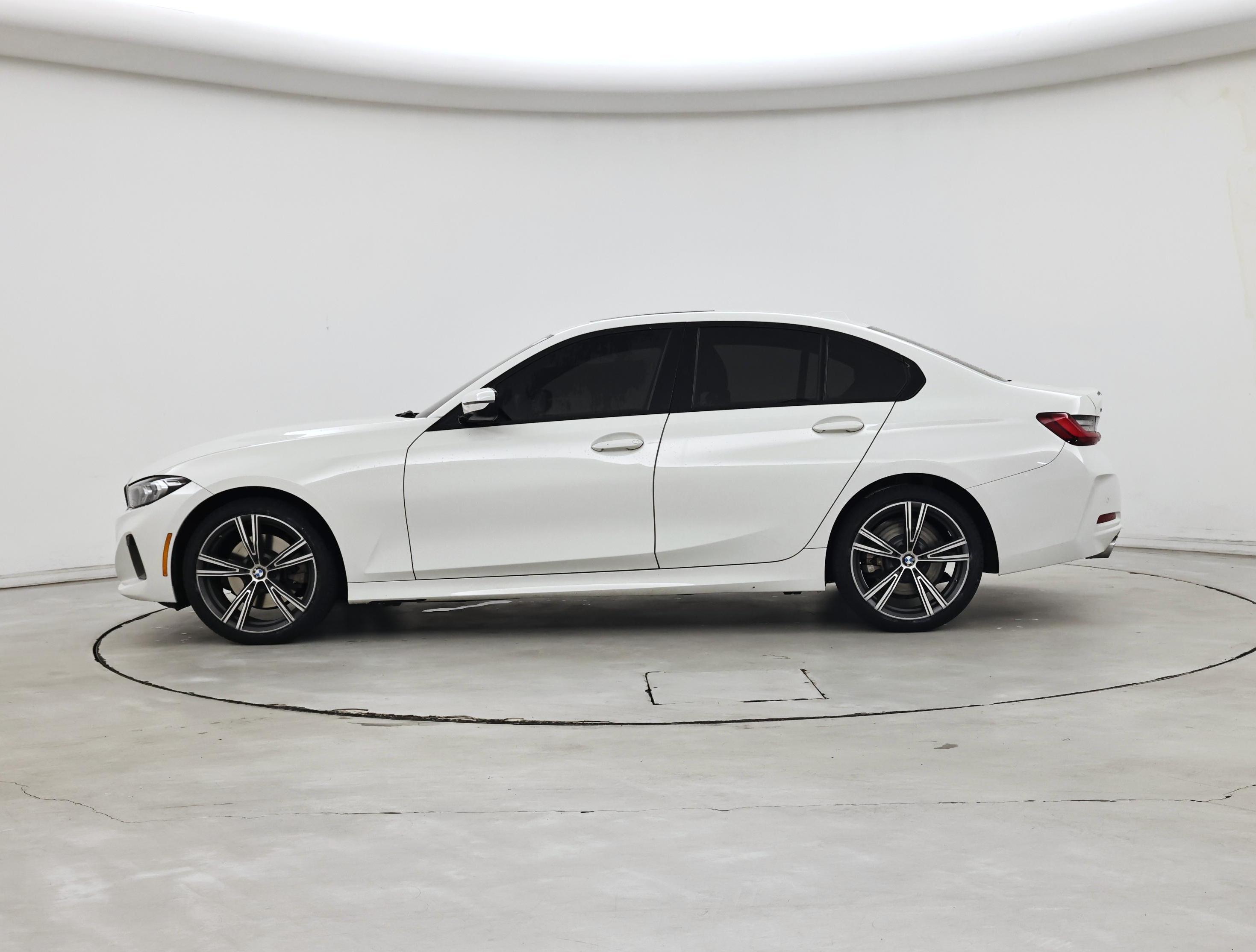 Thumbnail: 2023 BMW 3 Series - 3