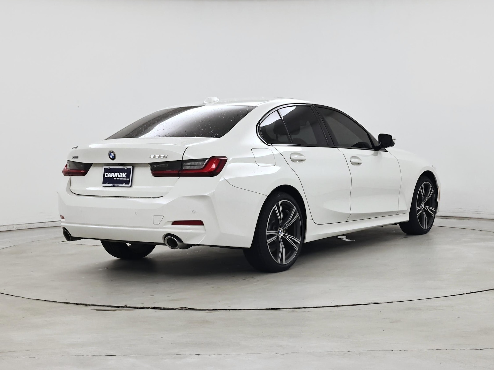 2023 BMW 3 Series 330i - Photo 9