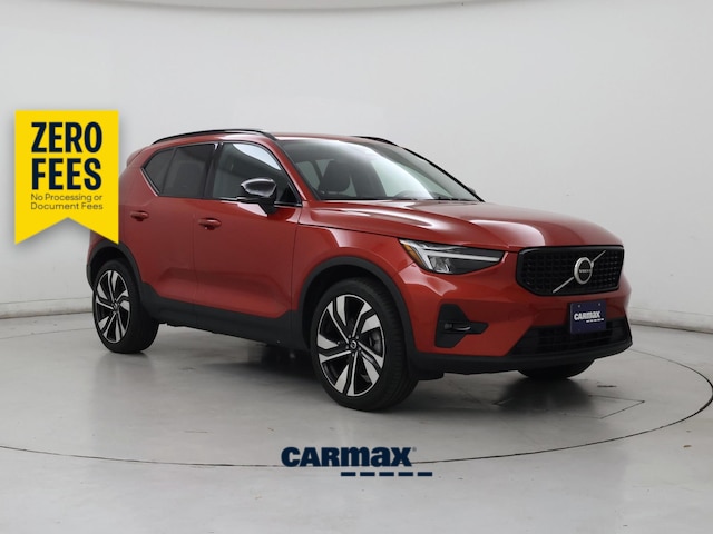 Red 2023 Volvo XC40 B5 Plus Dark Theme AWD SUV / Crossover All-Wheel Drive Automatic