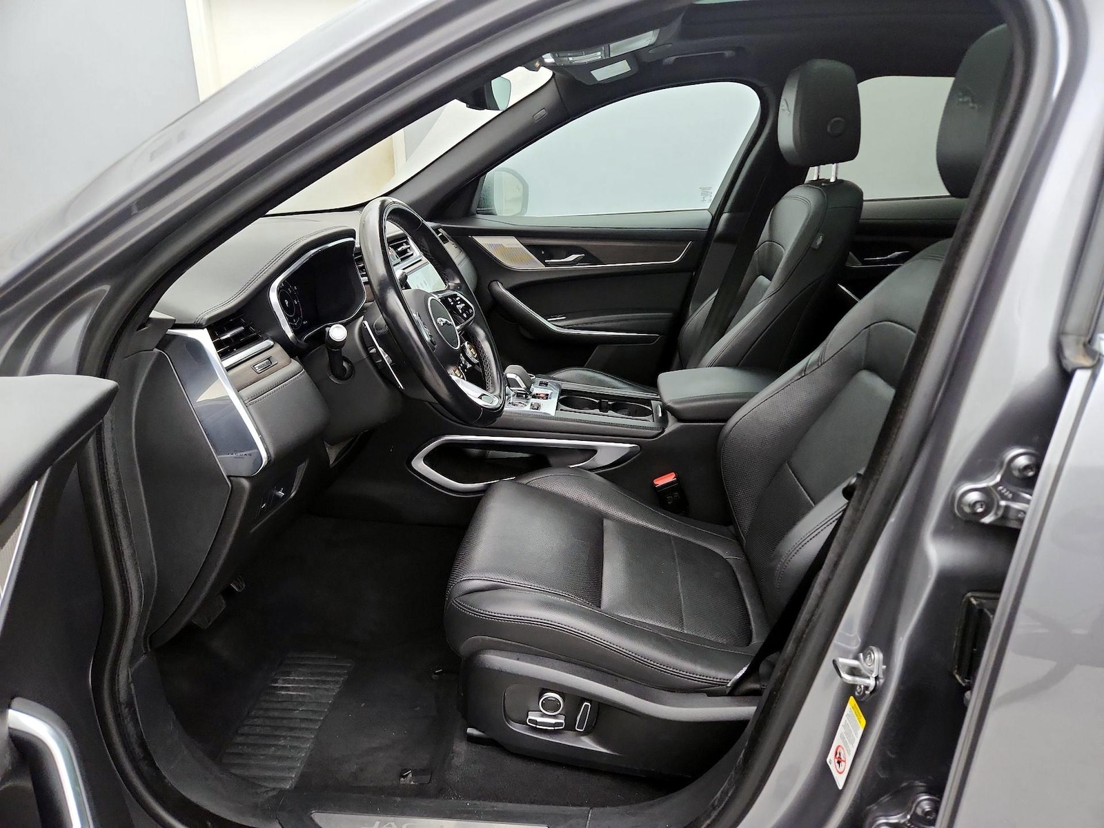 2021 Jaguar F-Pace S - Photo 12