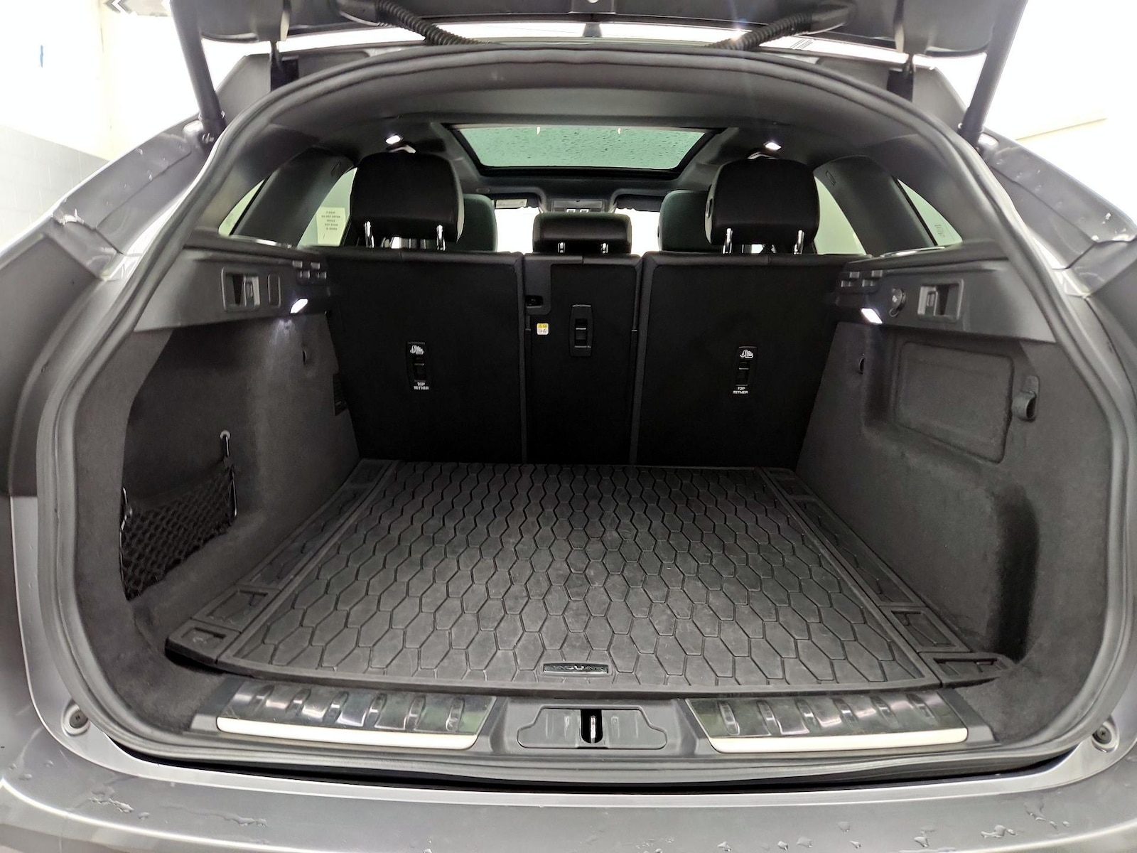2021 Jaguar F-Pace S - Photo 23
