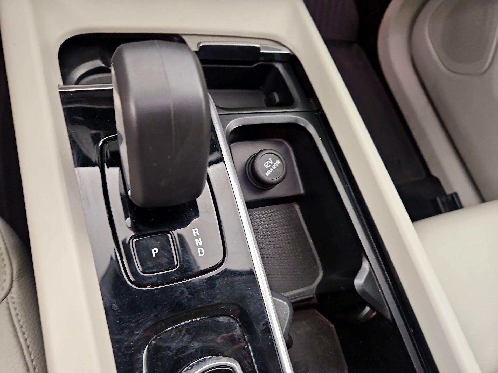 Thumbnail: 2023 Volvo XC60 - 18