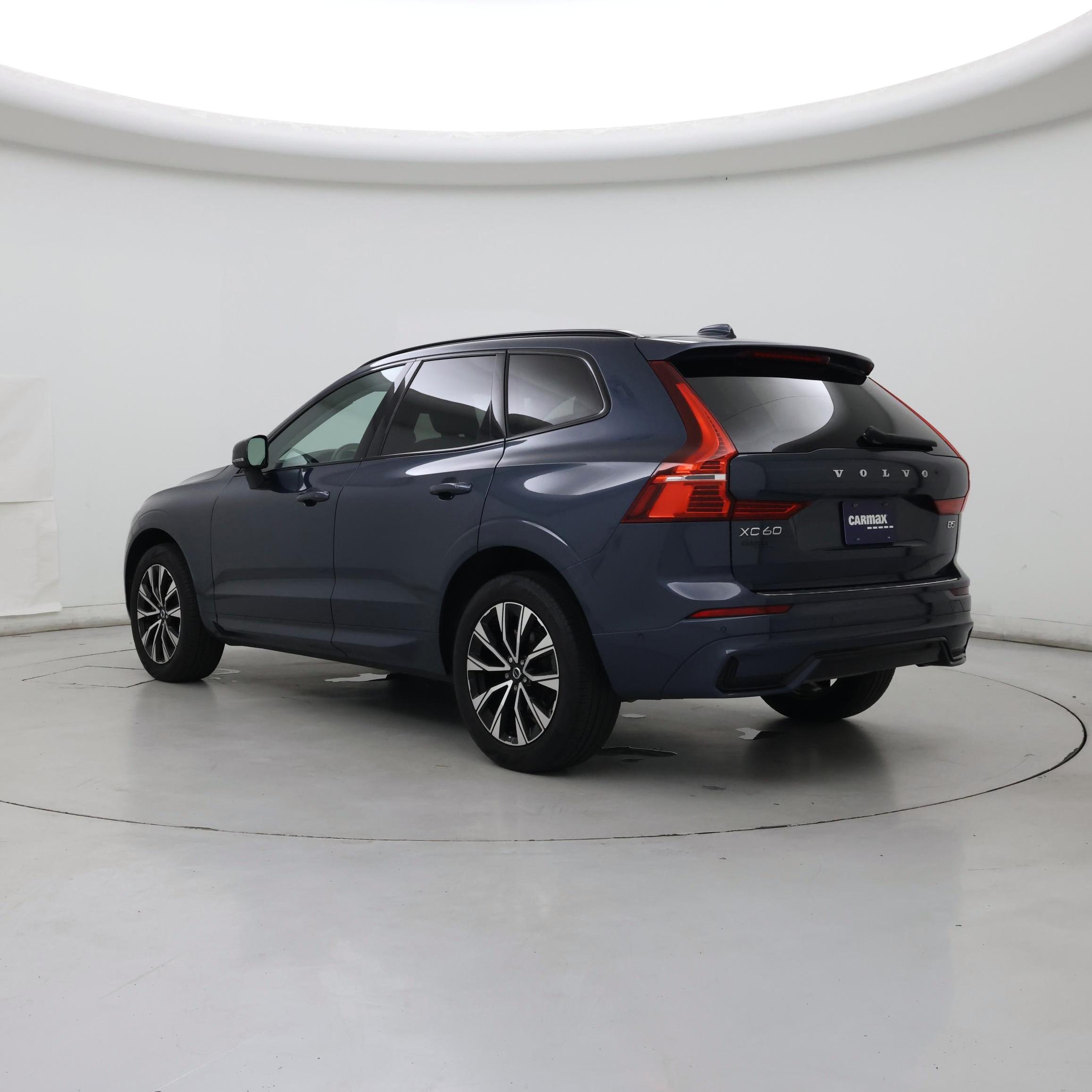 Thumbnail: 2023 Volvo XC60 - 2