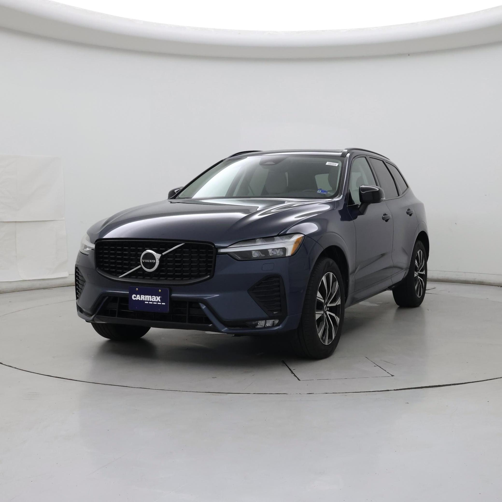 Thumbnail: 2023 Volvo XC60 - 4