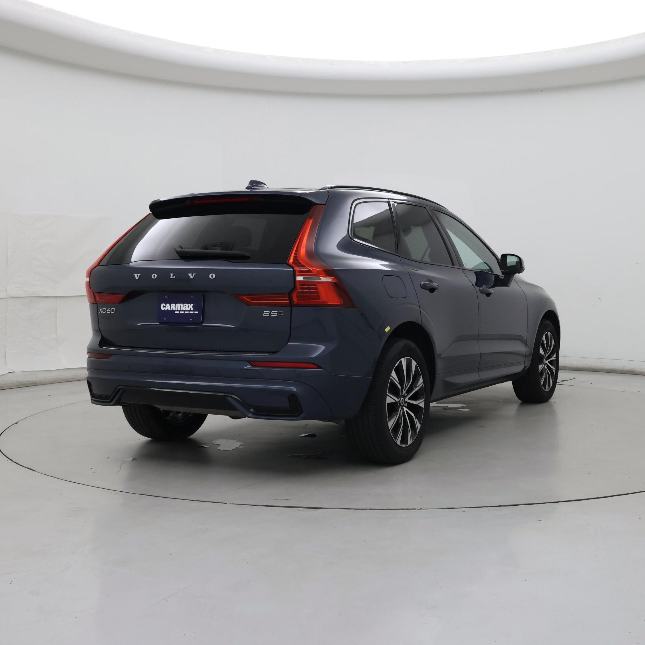 Thumbnail: 2023 Volvo XC60 - 8