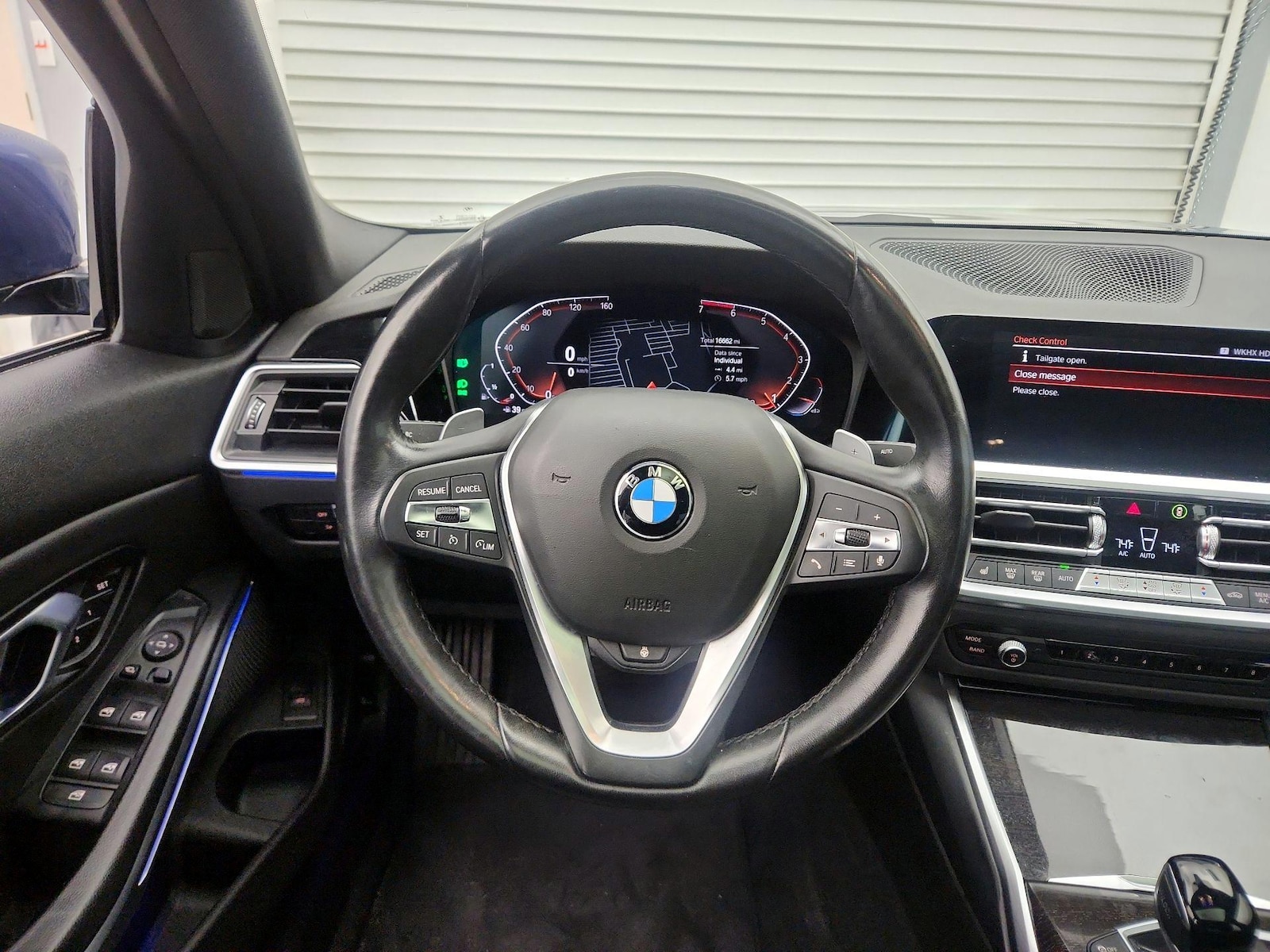 2022 BMW 3 Series 330i - Photo 11