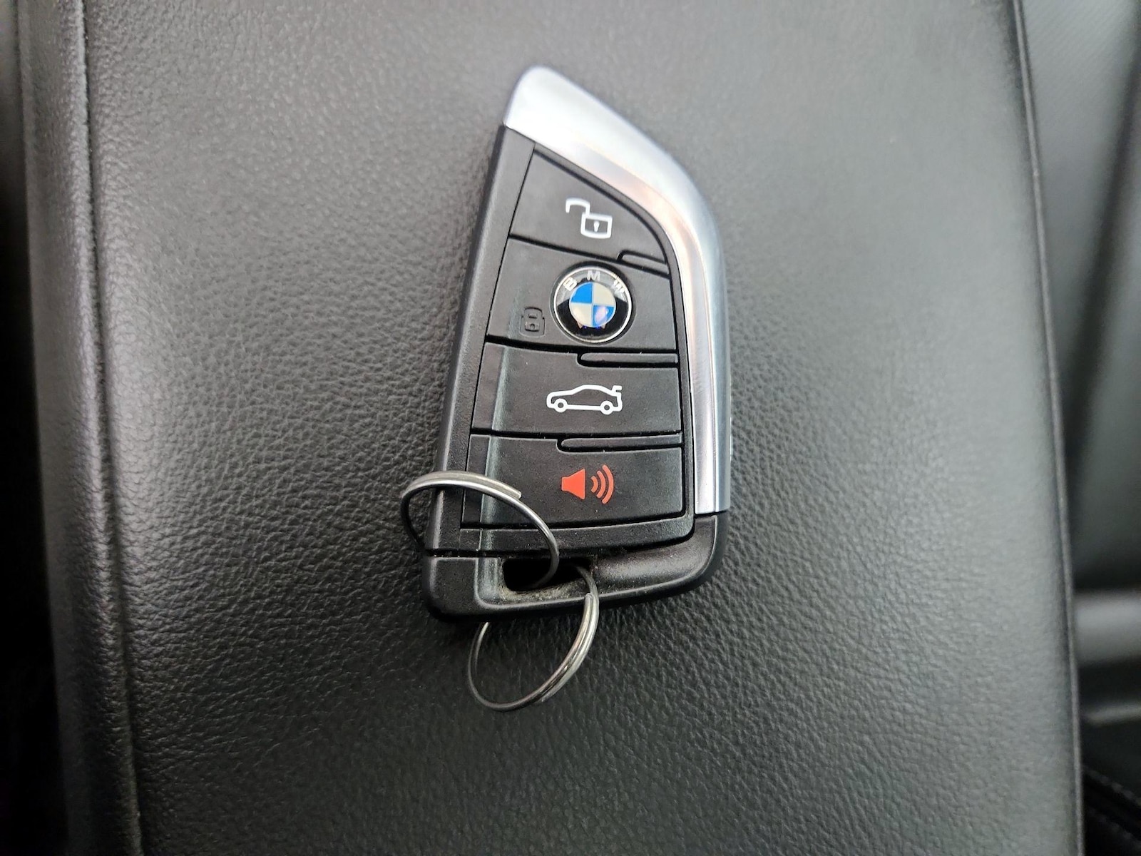 2022 BMW 3 Series 330i - Photo 25