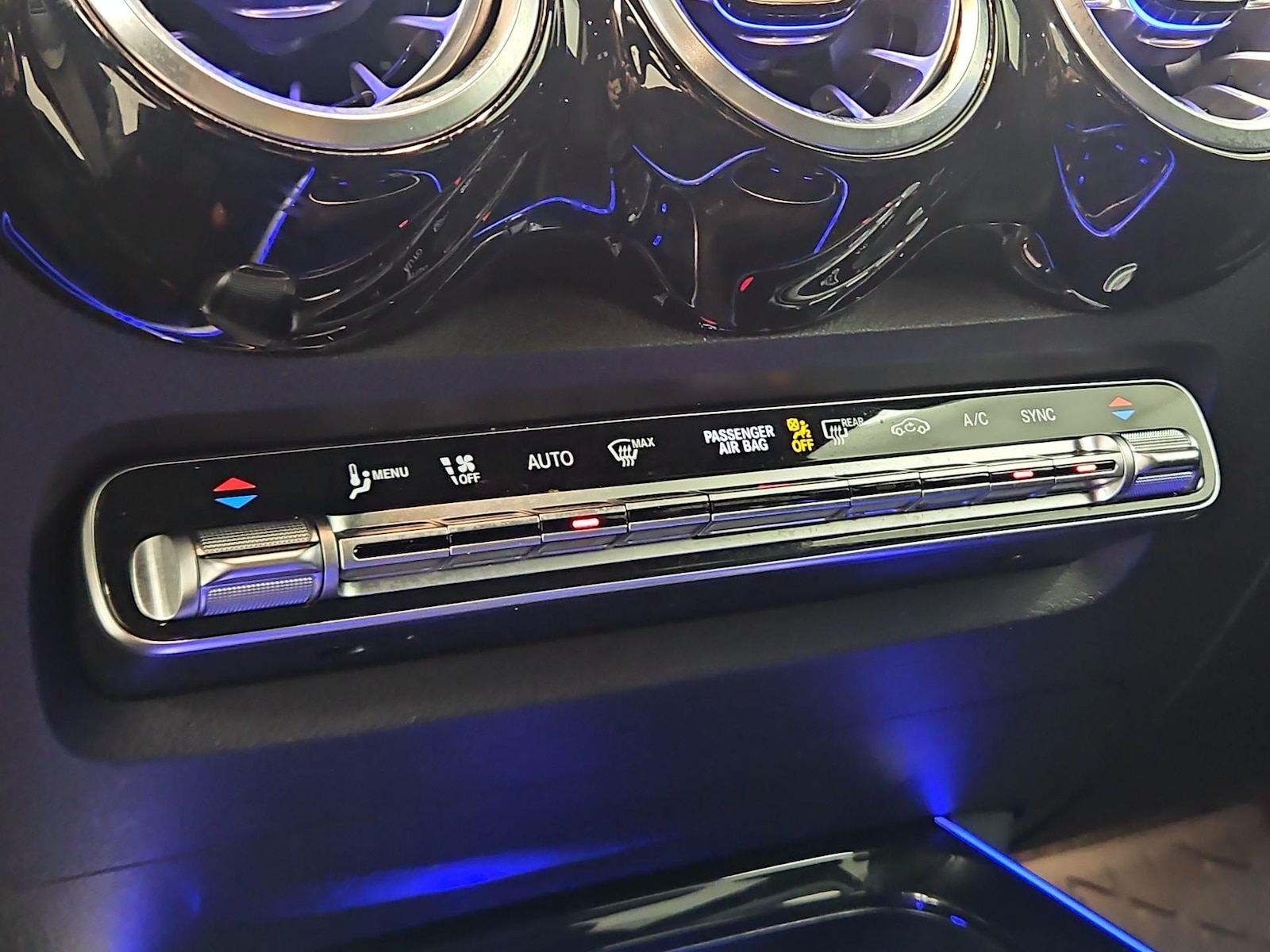 2022 Mercedes-Benz GLB Base - Photo 17