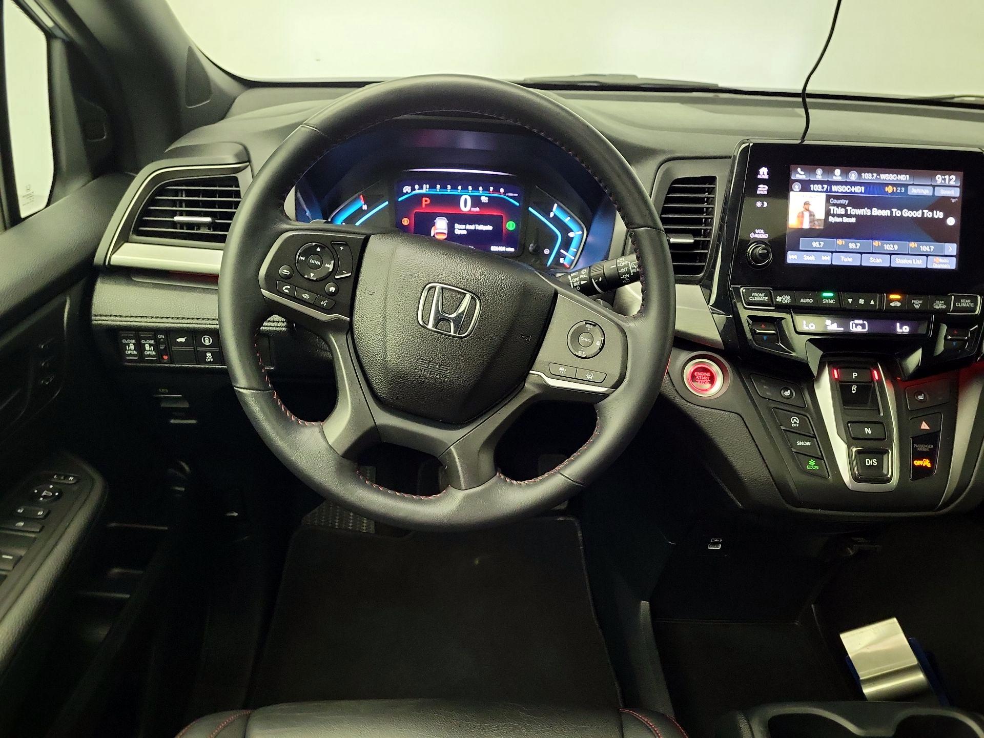 Thumbnail: 2023 Honda Odyssey - 10