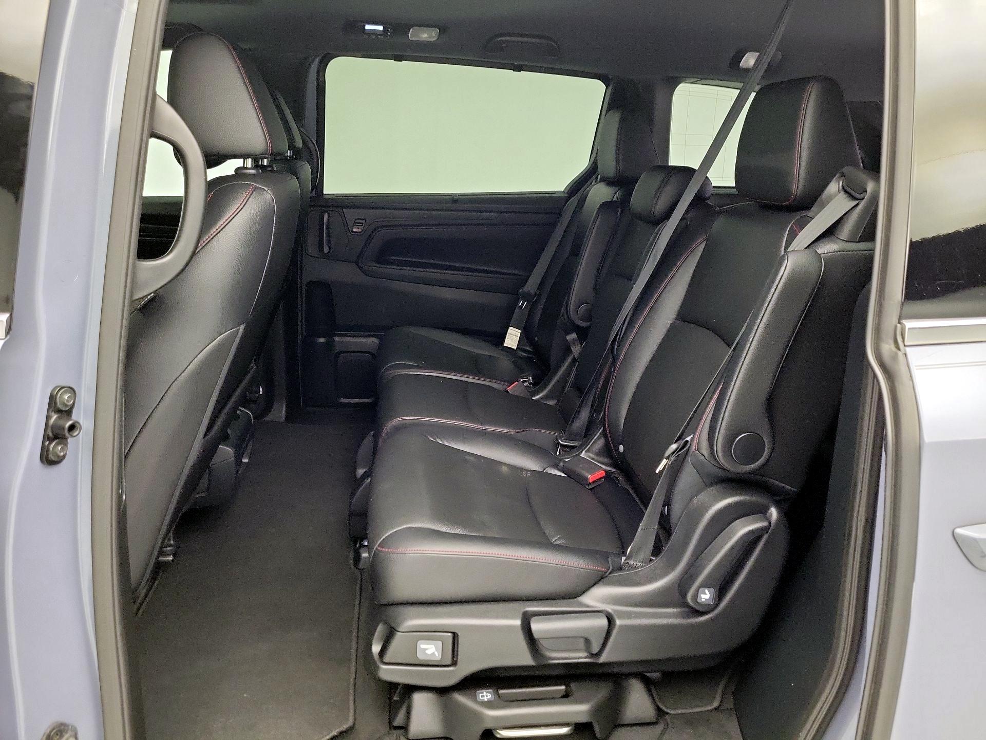 Thumbnail: 2023 Honda Odyssey - 20
