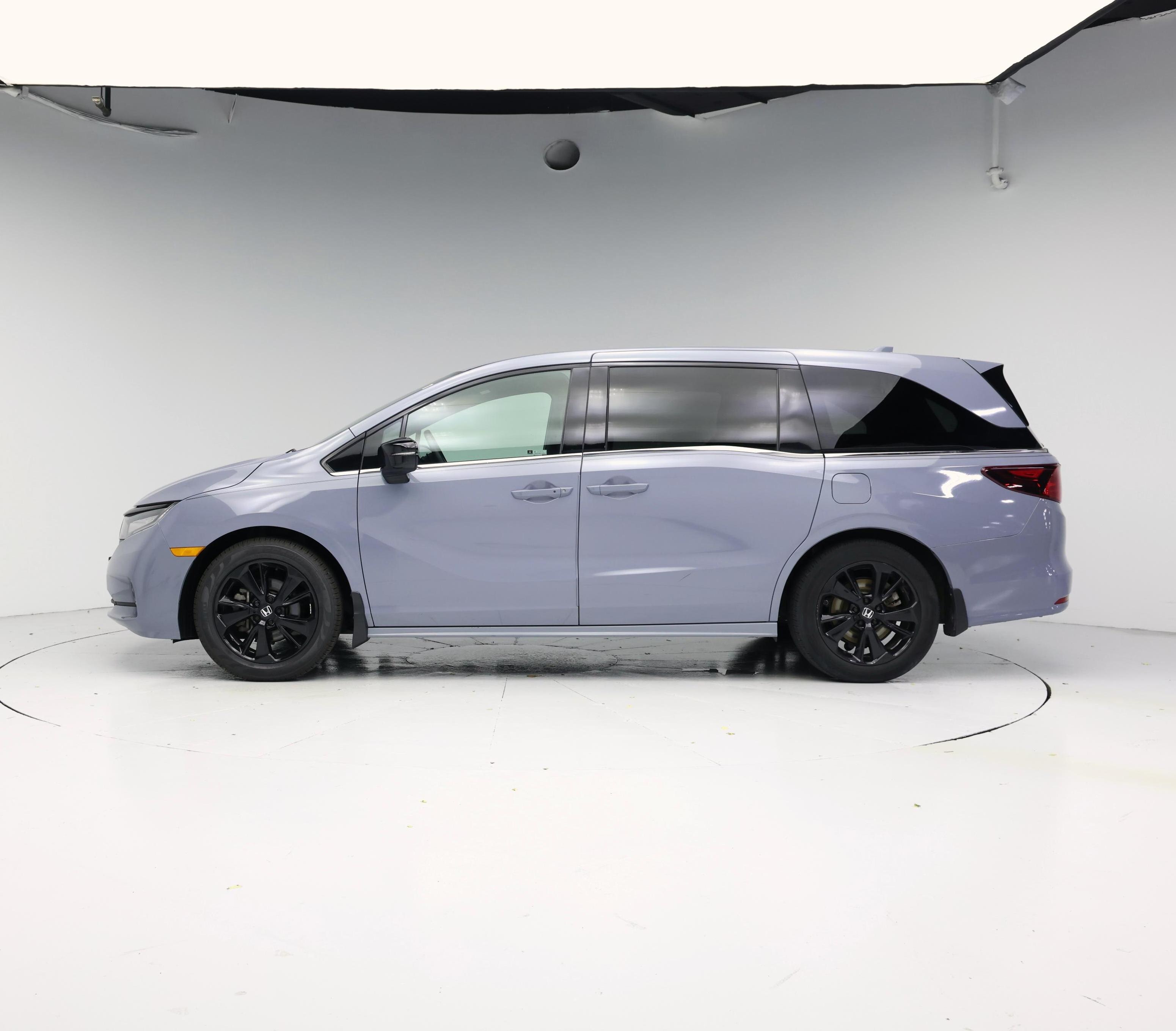 Thumbnail: 2023 Honda Odyssey - 3