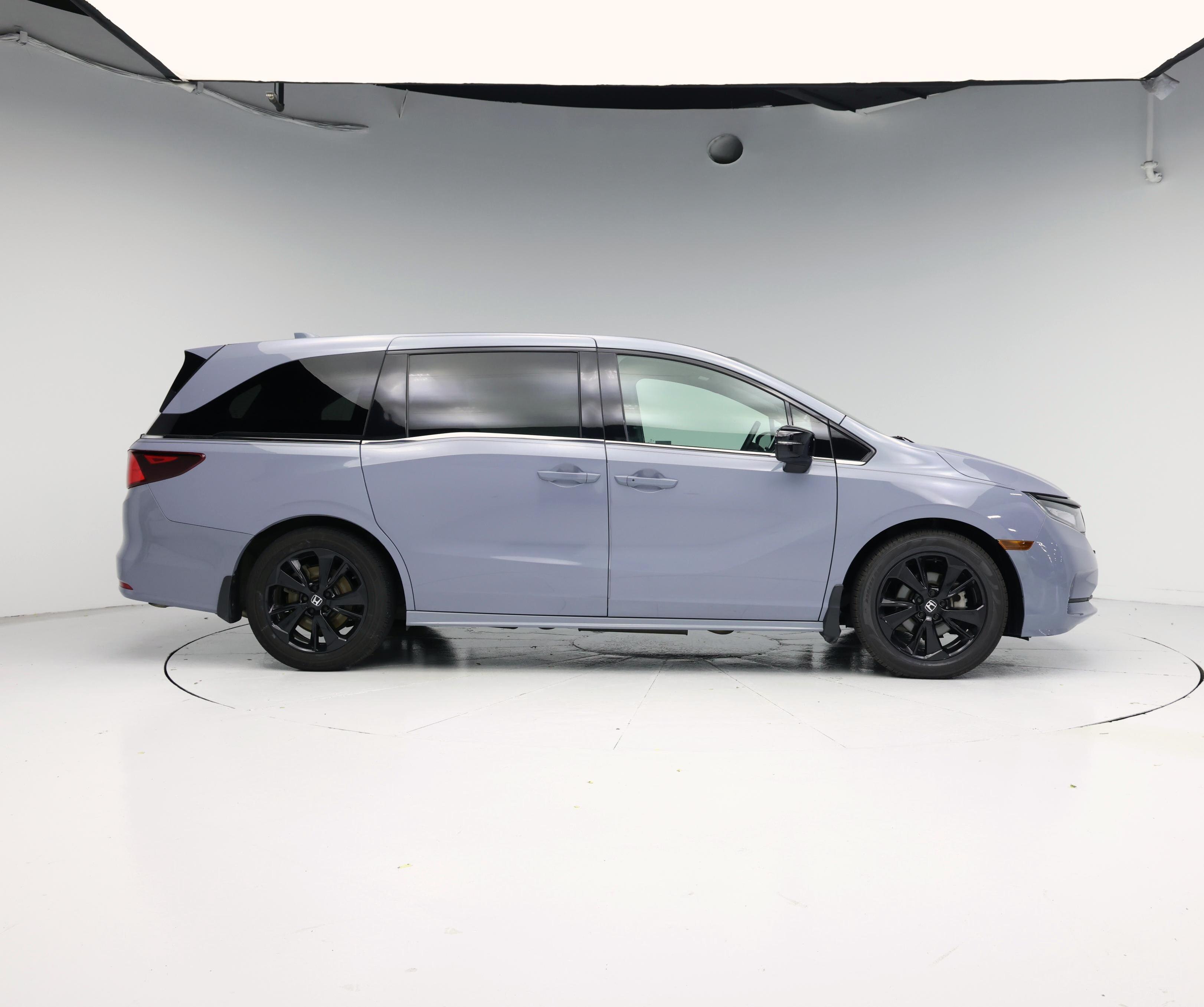 Thumbnail: 2023 Honda Odyssey - 7