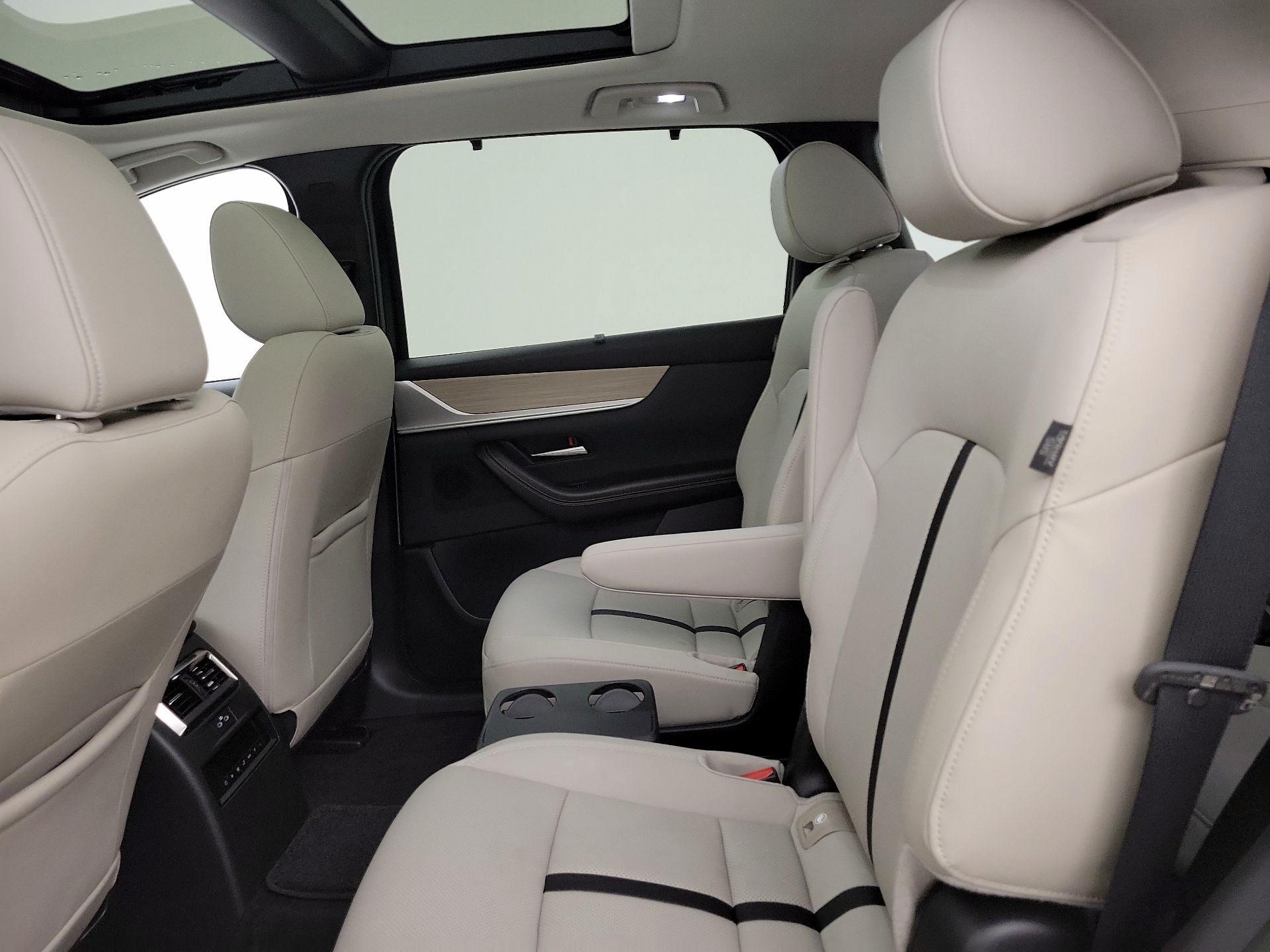 Thumbnail: 2024 Mazda CX-90 - 20