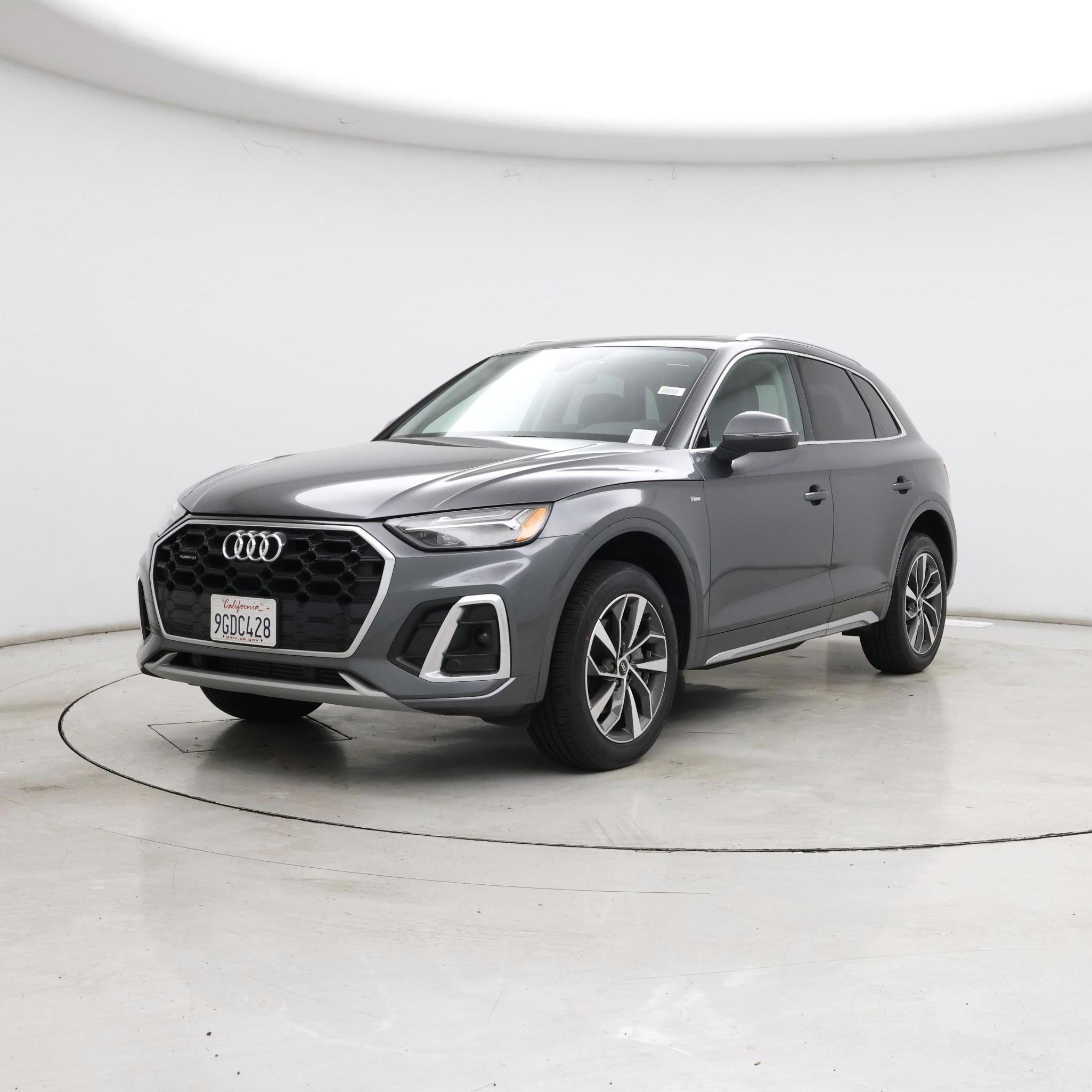 Thumbnail: 2023 Audi Q5 - 4
