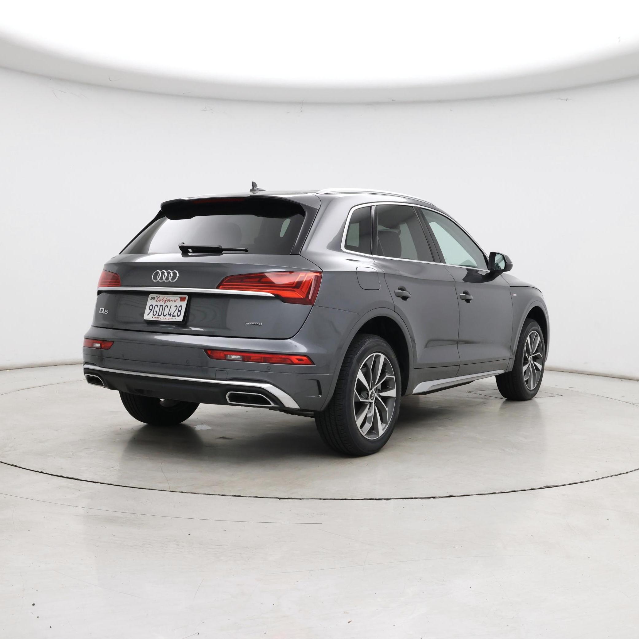 Thumbnail: 2023 Audi Q5 - 8