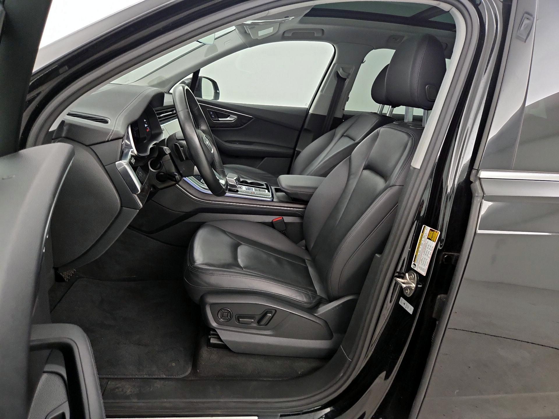 Thumbnail: 2023 Audi Q7 - 11