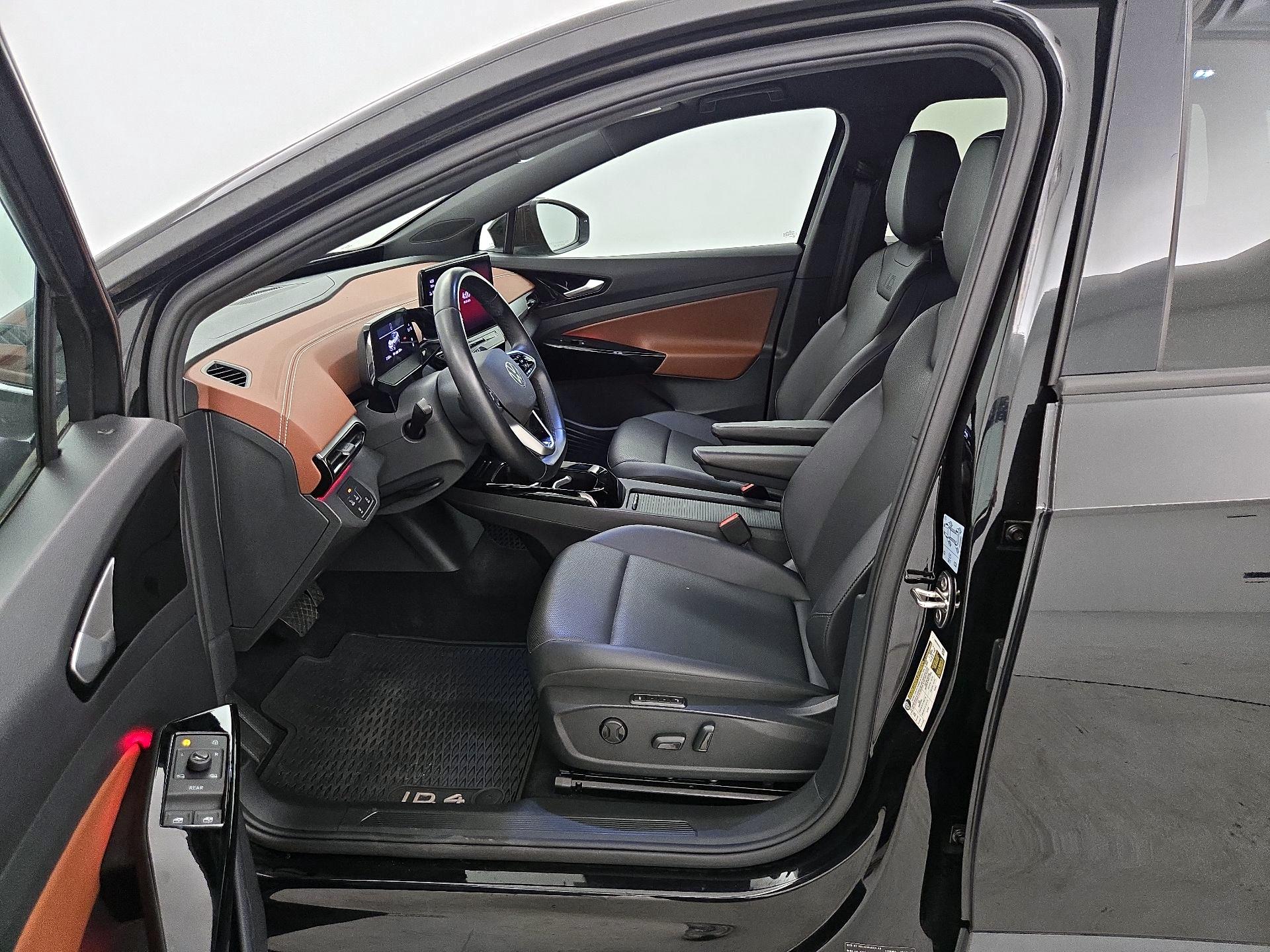 Thumbnail: 2021 Volkswagen ID.4 - 11