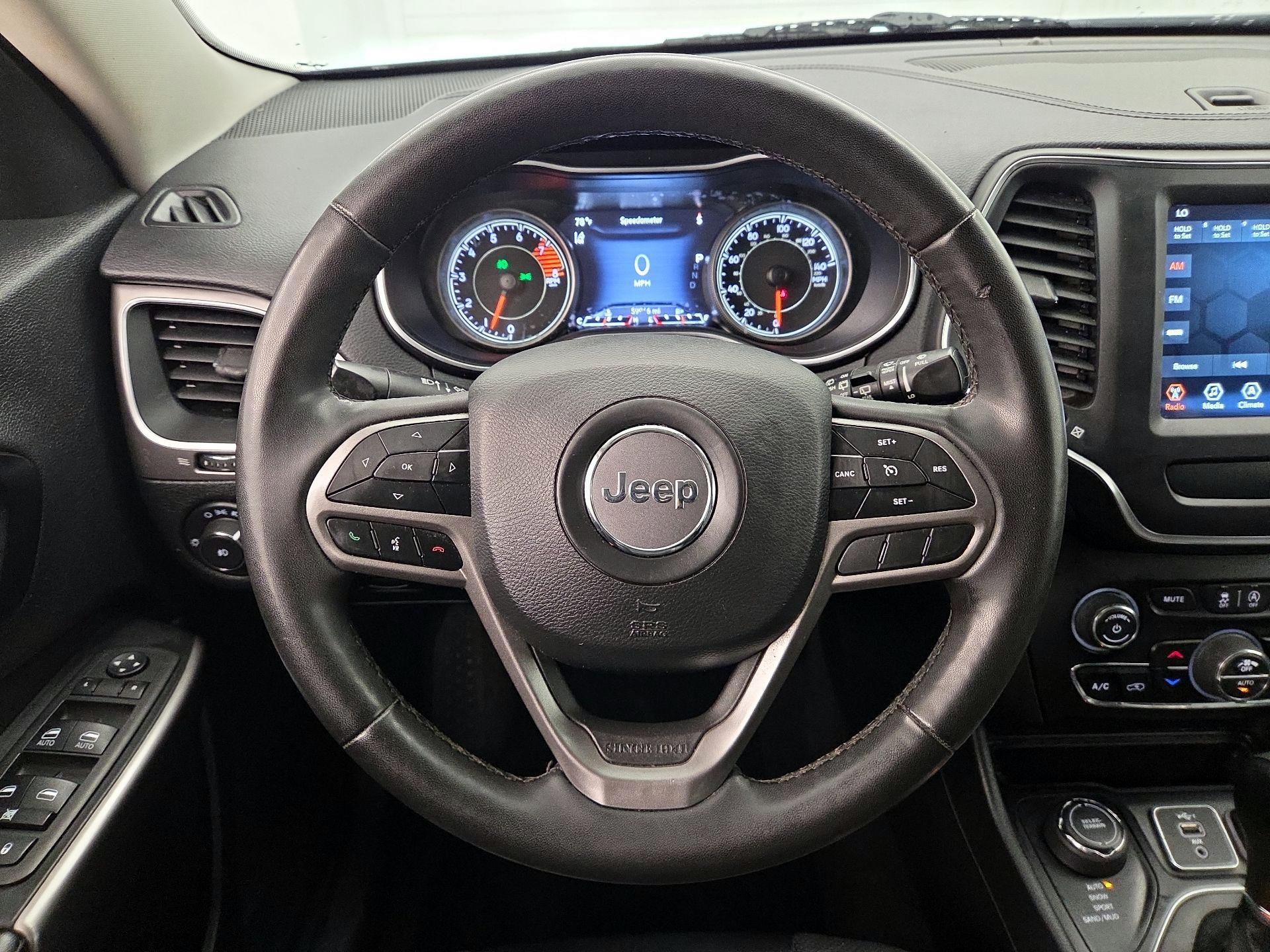 Thumbnail: 2022 Jeep Cherokee - 10
