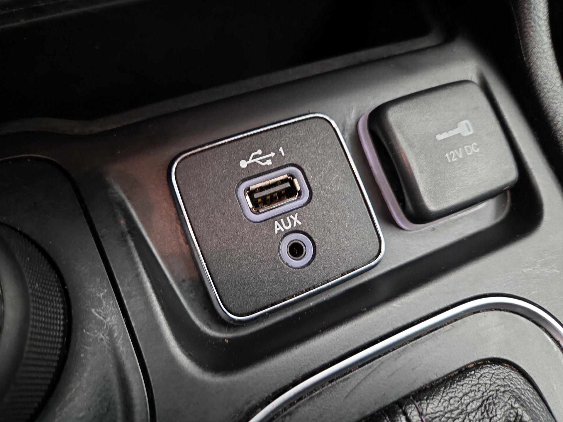 Thumbnail: 2022 Jeep Cherokee - 18