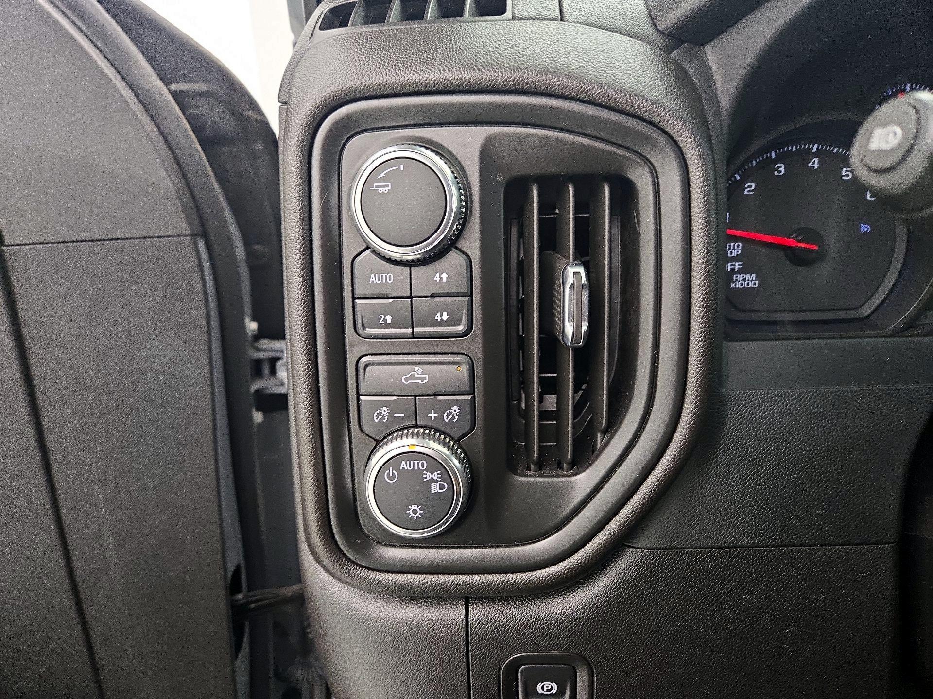 Thumbnail: 2025 GMC Sierra 1500 - 13