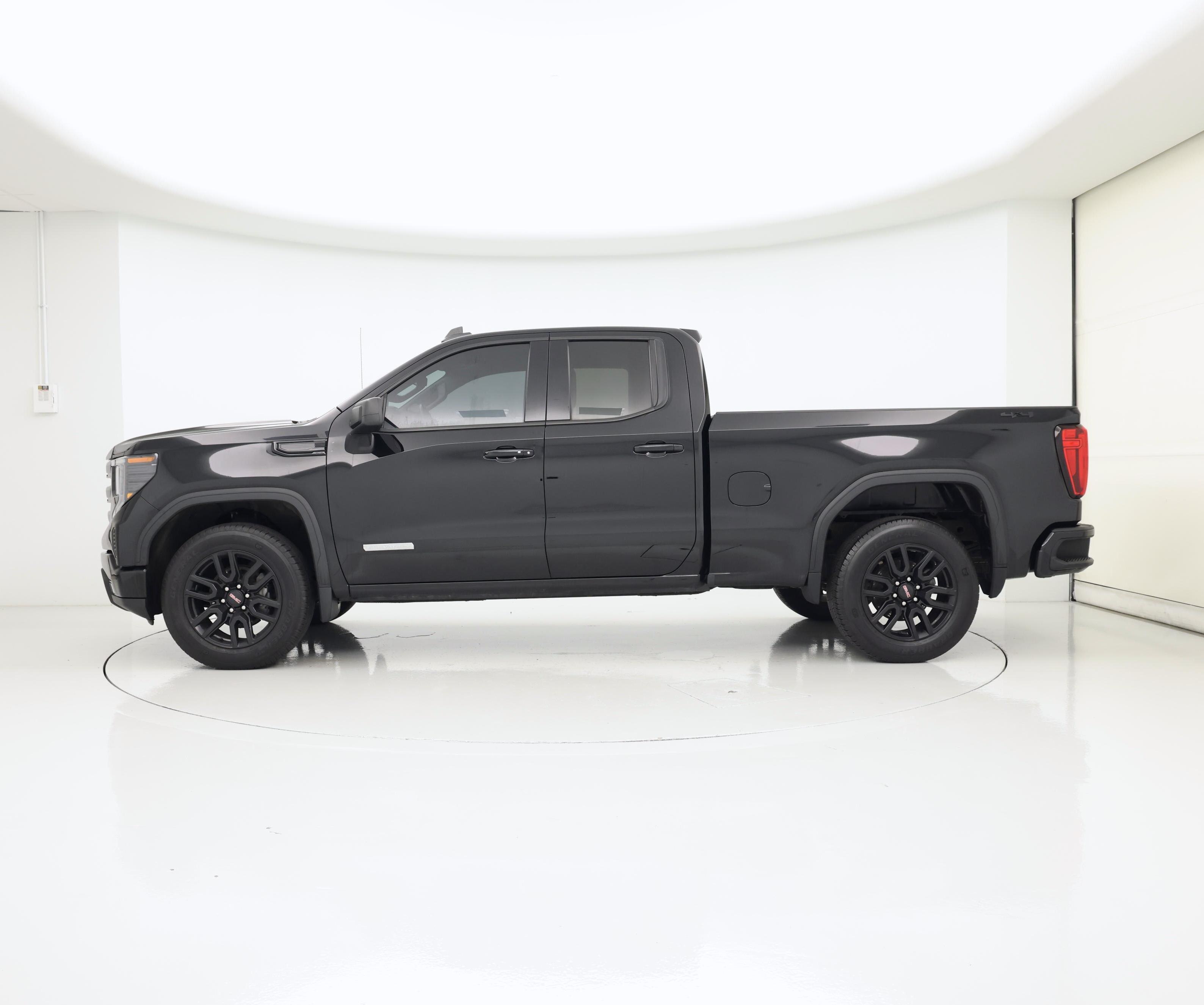 Thumbnail: 2023 GMC Sierra 1500 - 3